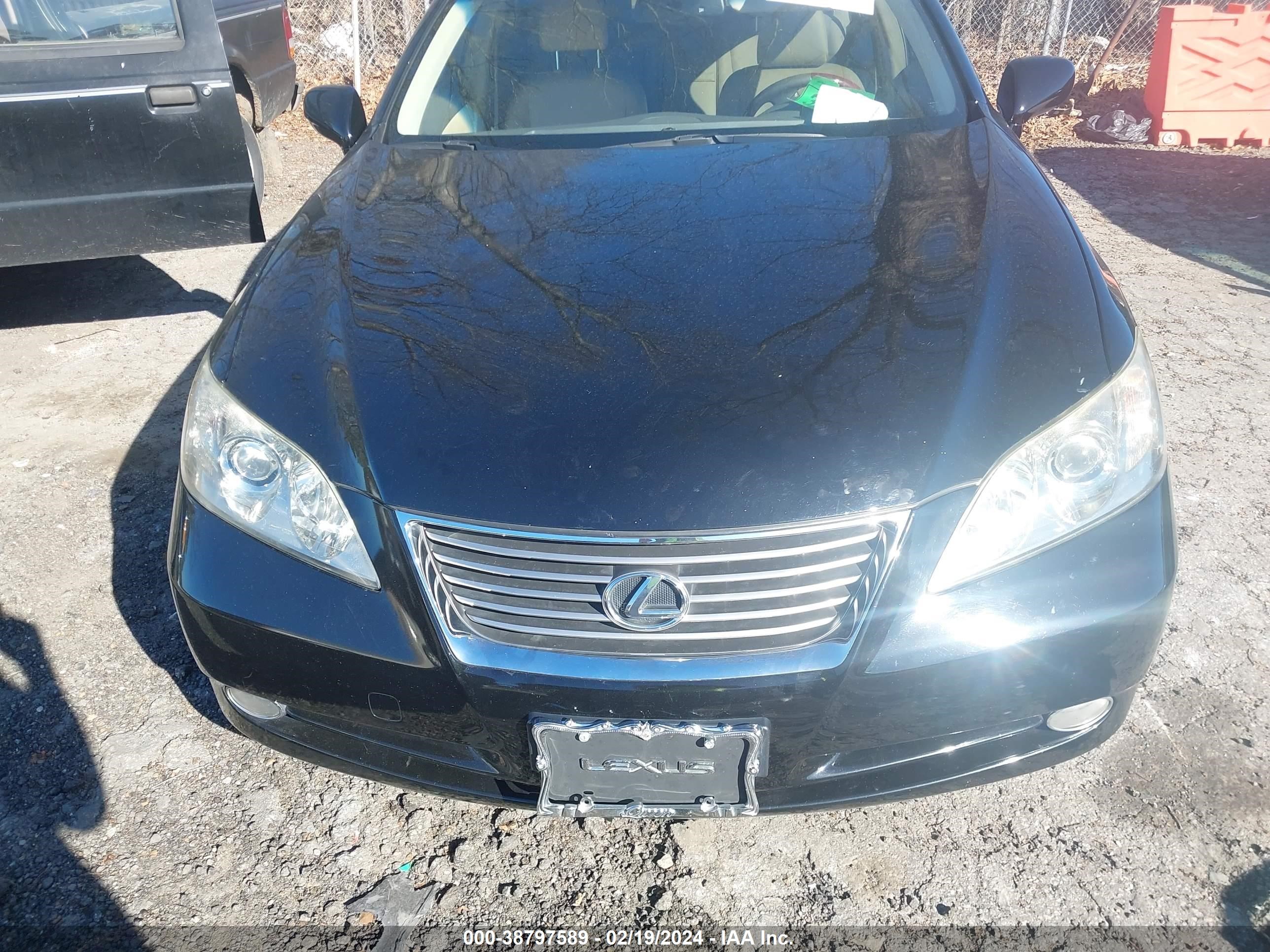 Photo 5 VIN: JTHBJ46G182212311 - LEXUS ES 