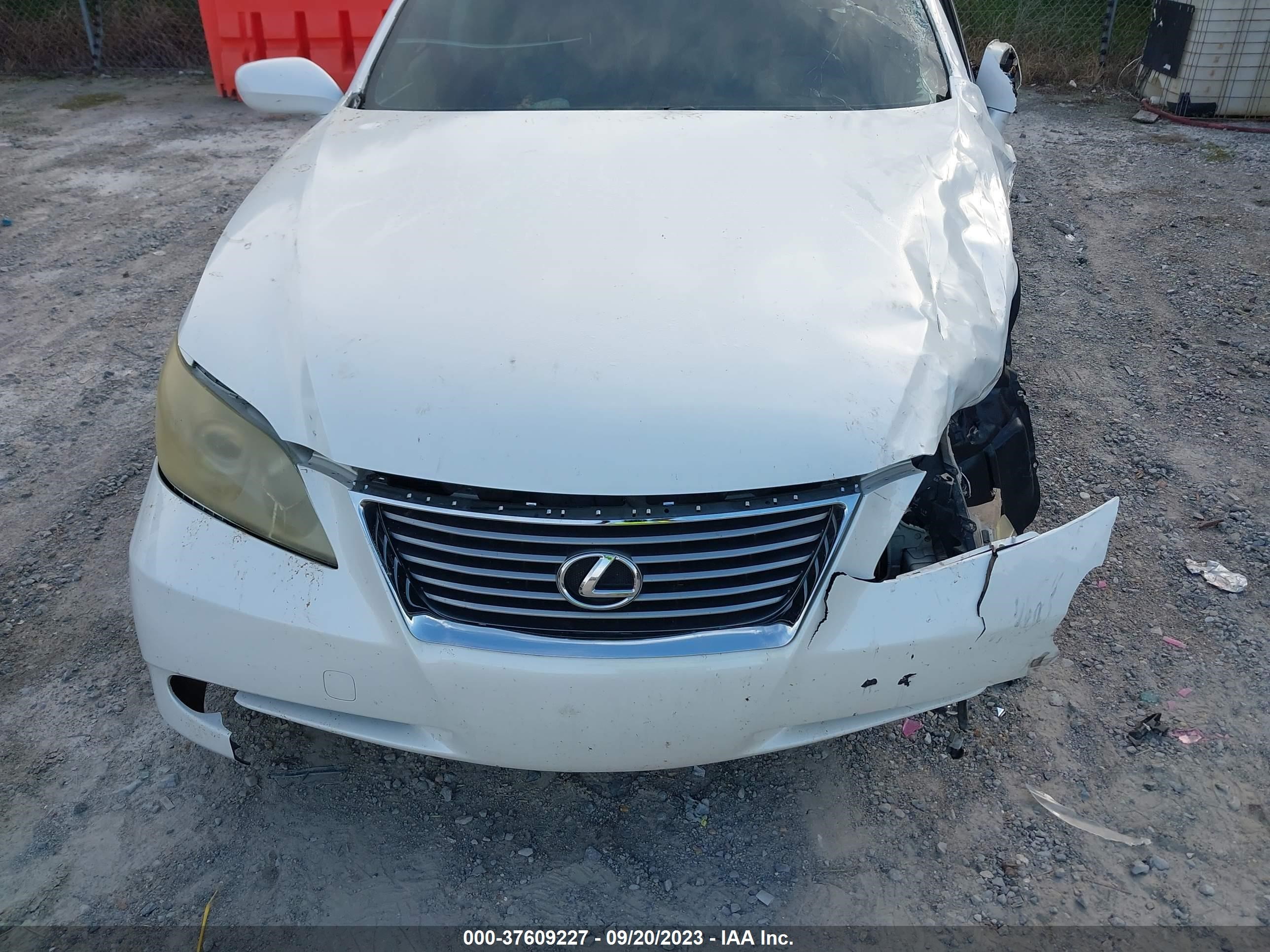 Photo 5 VIN: JTHBJ46G182253683 - LEXUS ES 