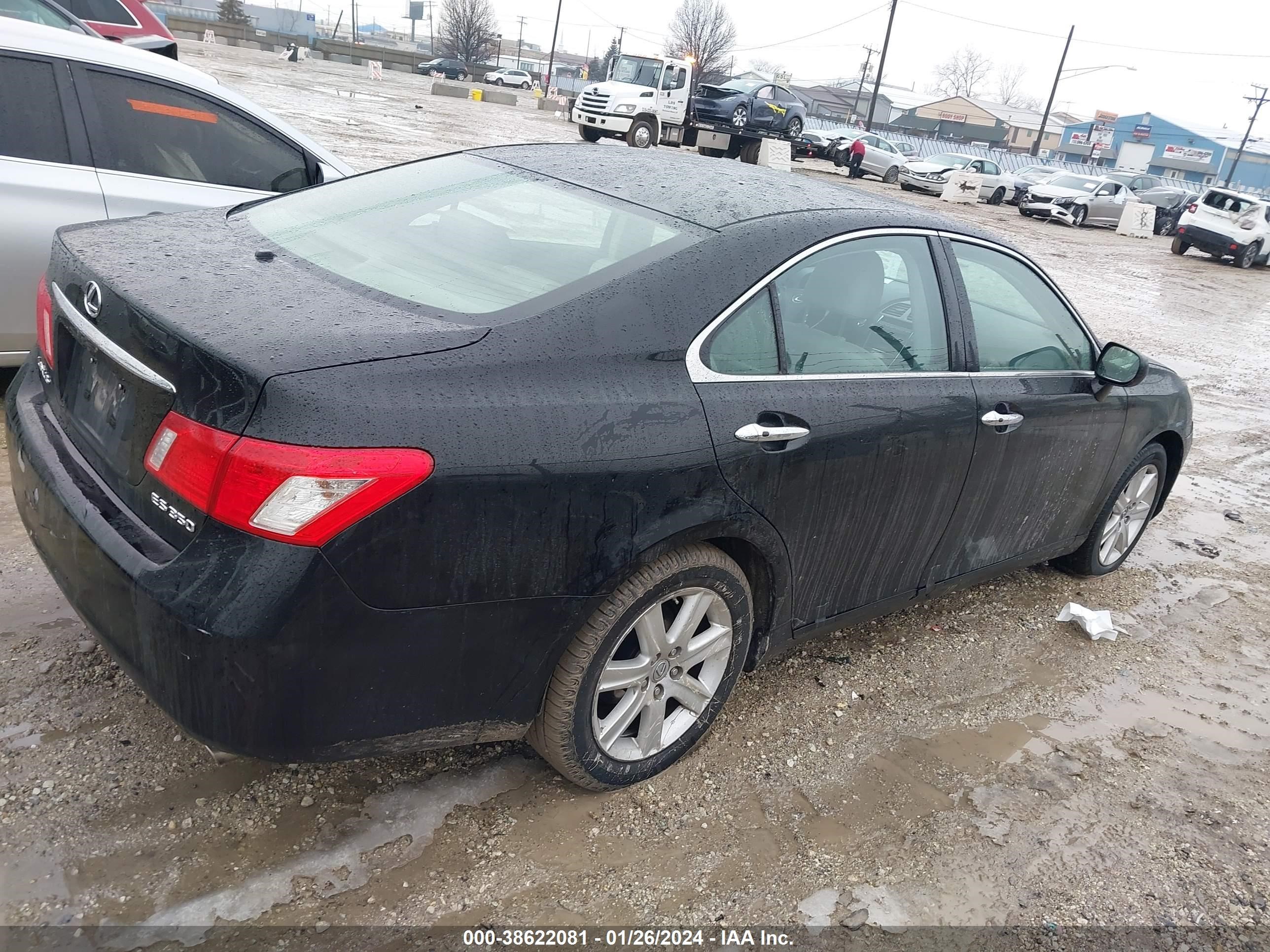 Photo 3 VIN: JTHBJ46G182253909 - LEXUS ES 