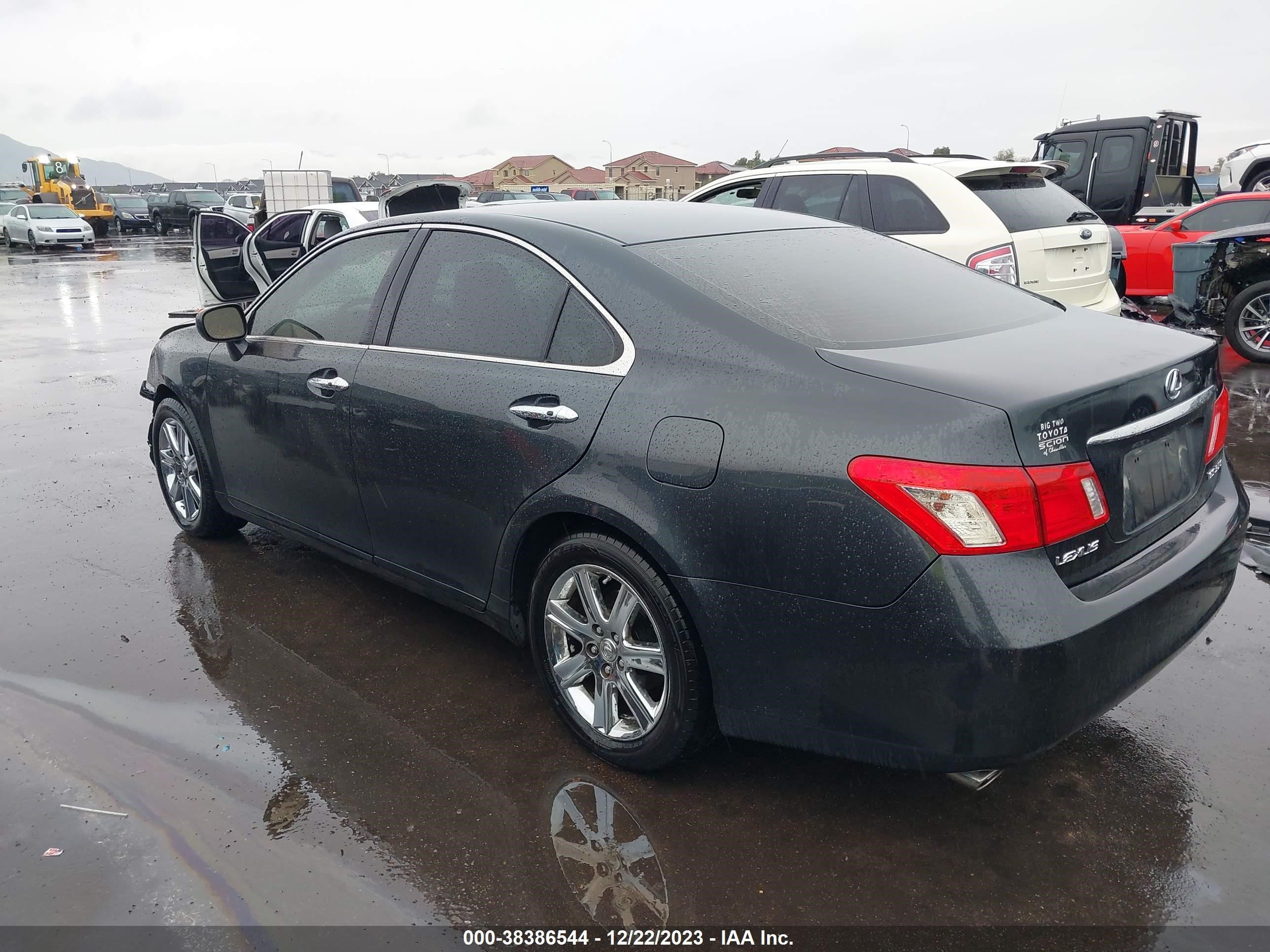 Photo 2 VIN: JTHBJ46G182272489 - LEXUS ES 