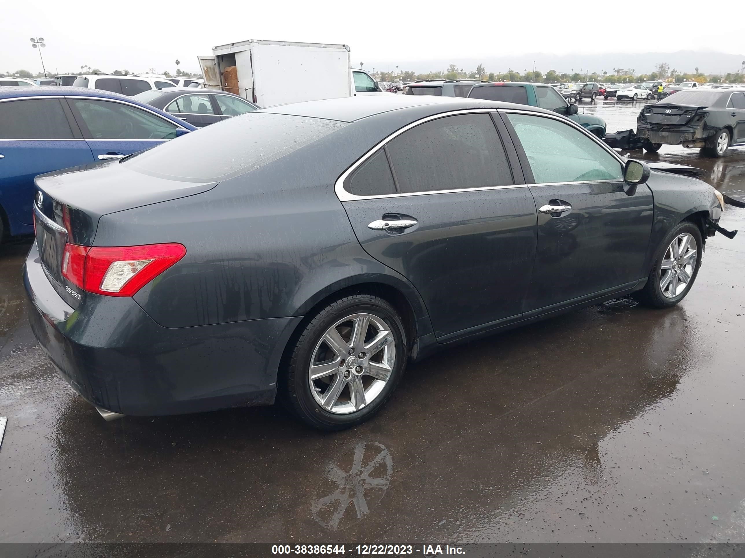 Photo 3 VIN: JTHBJ46G182272489 - LEXUS ES 