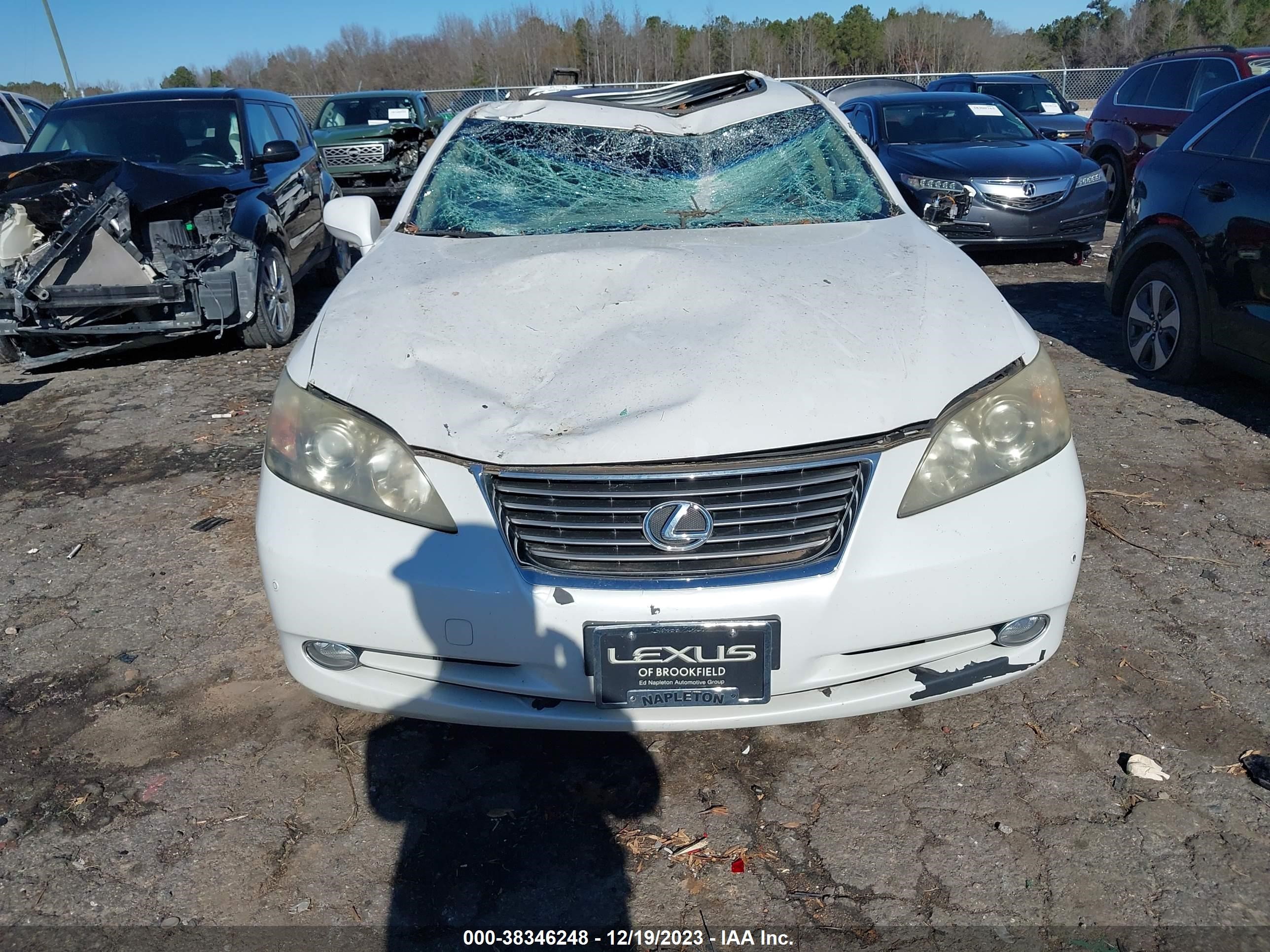 Photo 11 VIN: JTHBJ46G192293960 - LEXUS ES 