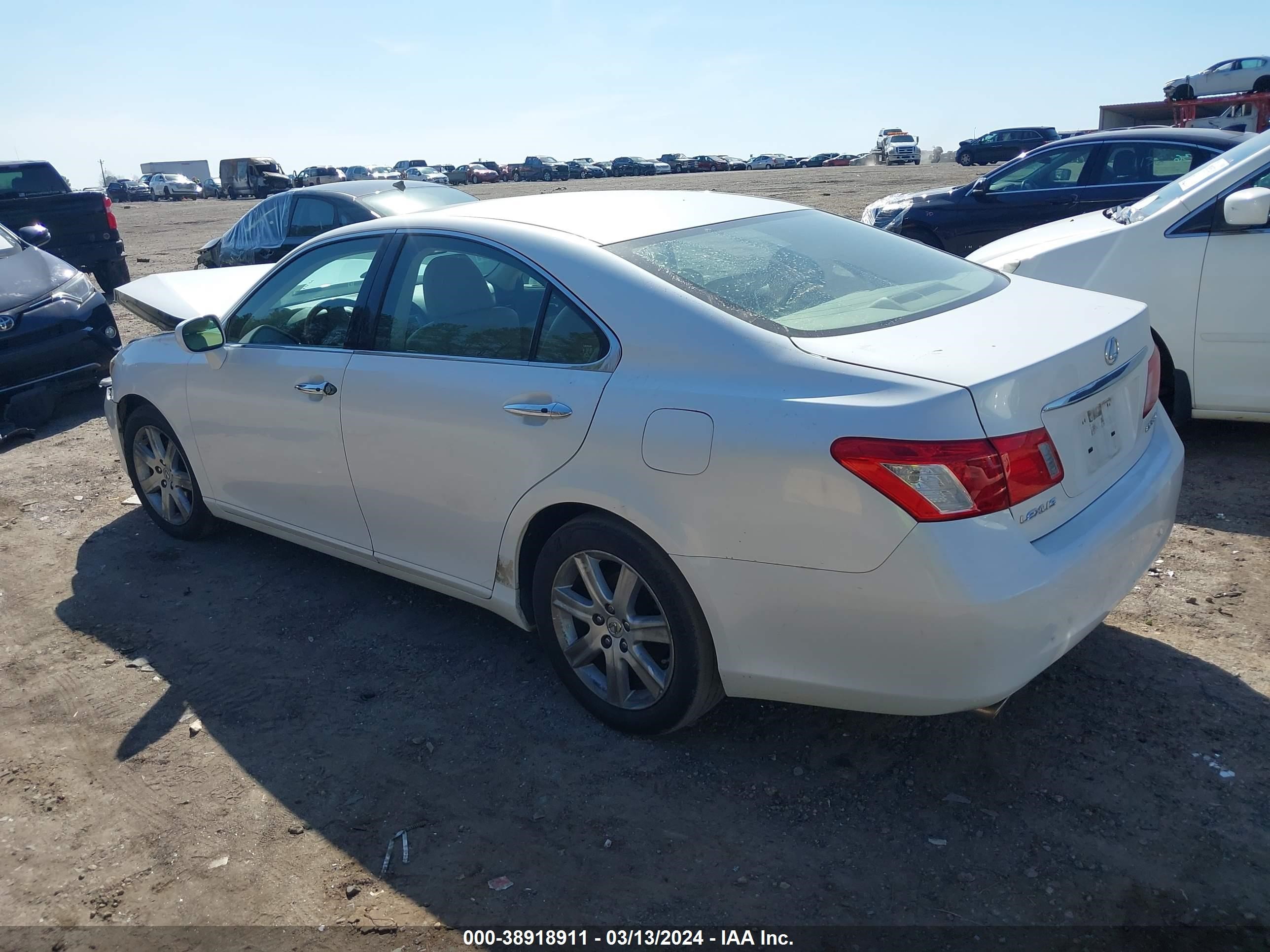 Photo 2 VIN: JTHBJ46G192317822 - LEXUS ES 