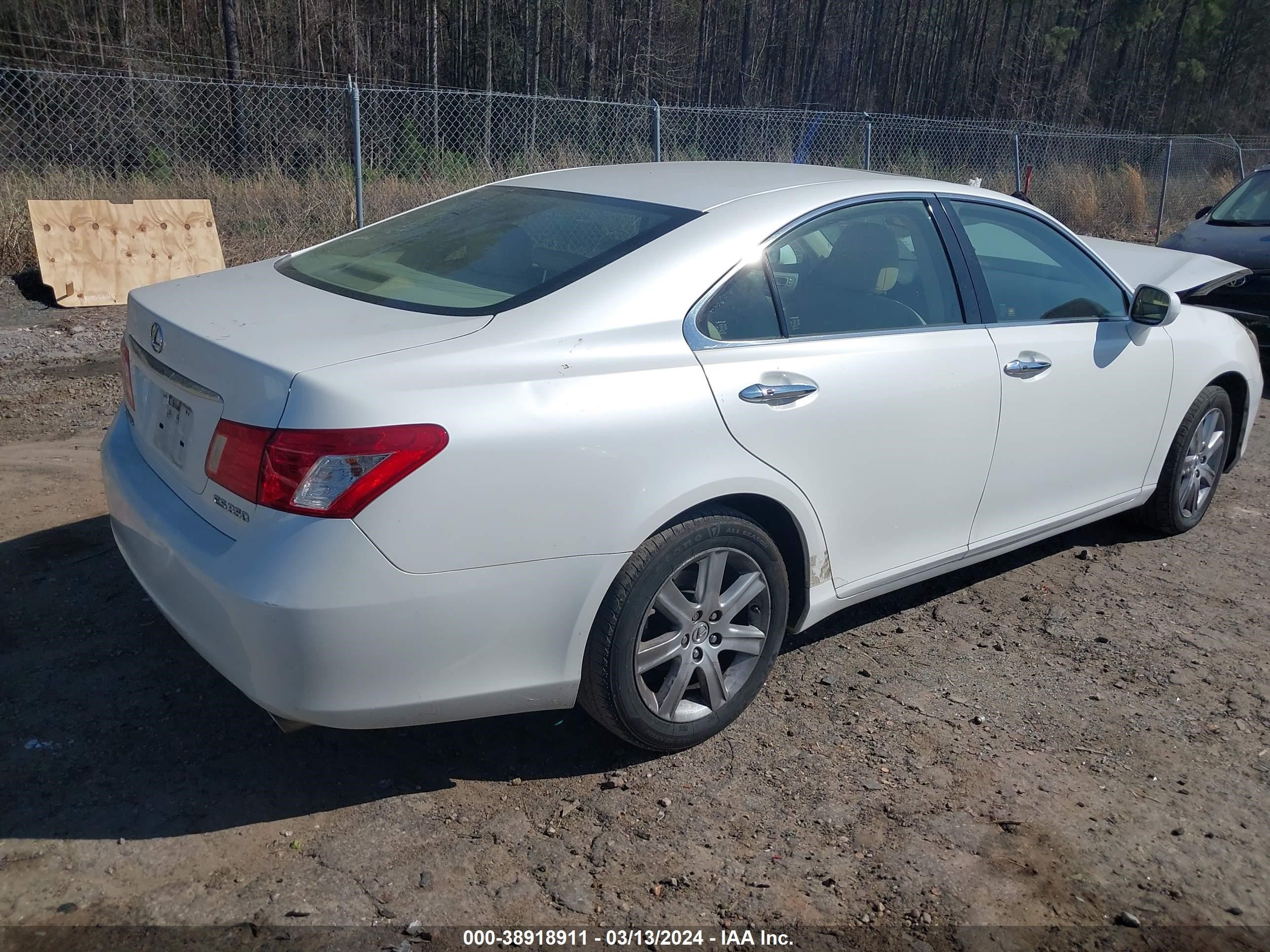 Photo 3 VIN: JTHBJ46G192317822 - LEXUS ES 