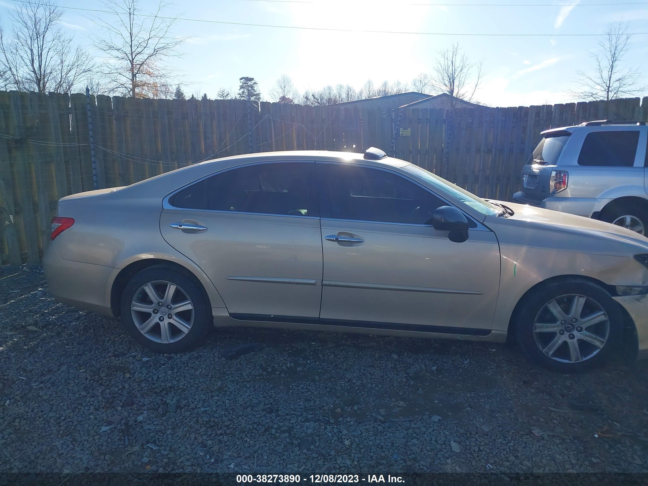 Photo 12 VIN: JTHBJ46G272002699 - LEXUS ES 