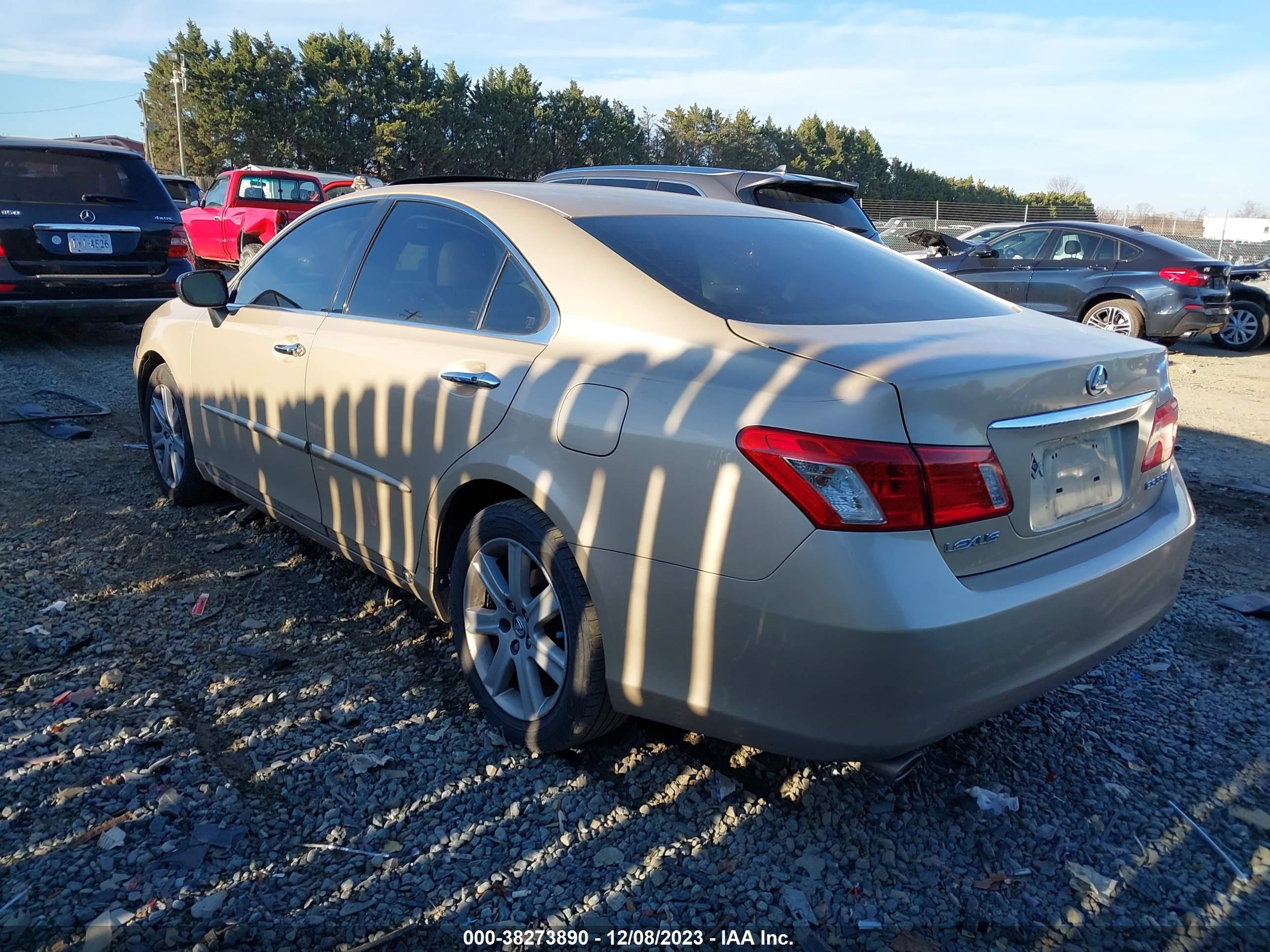 Photo 2 VIN: JTHBJ46G272002699 - LEXUS ES 