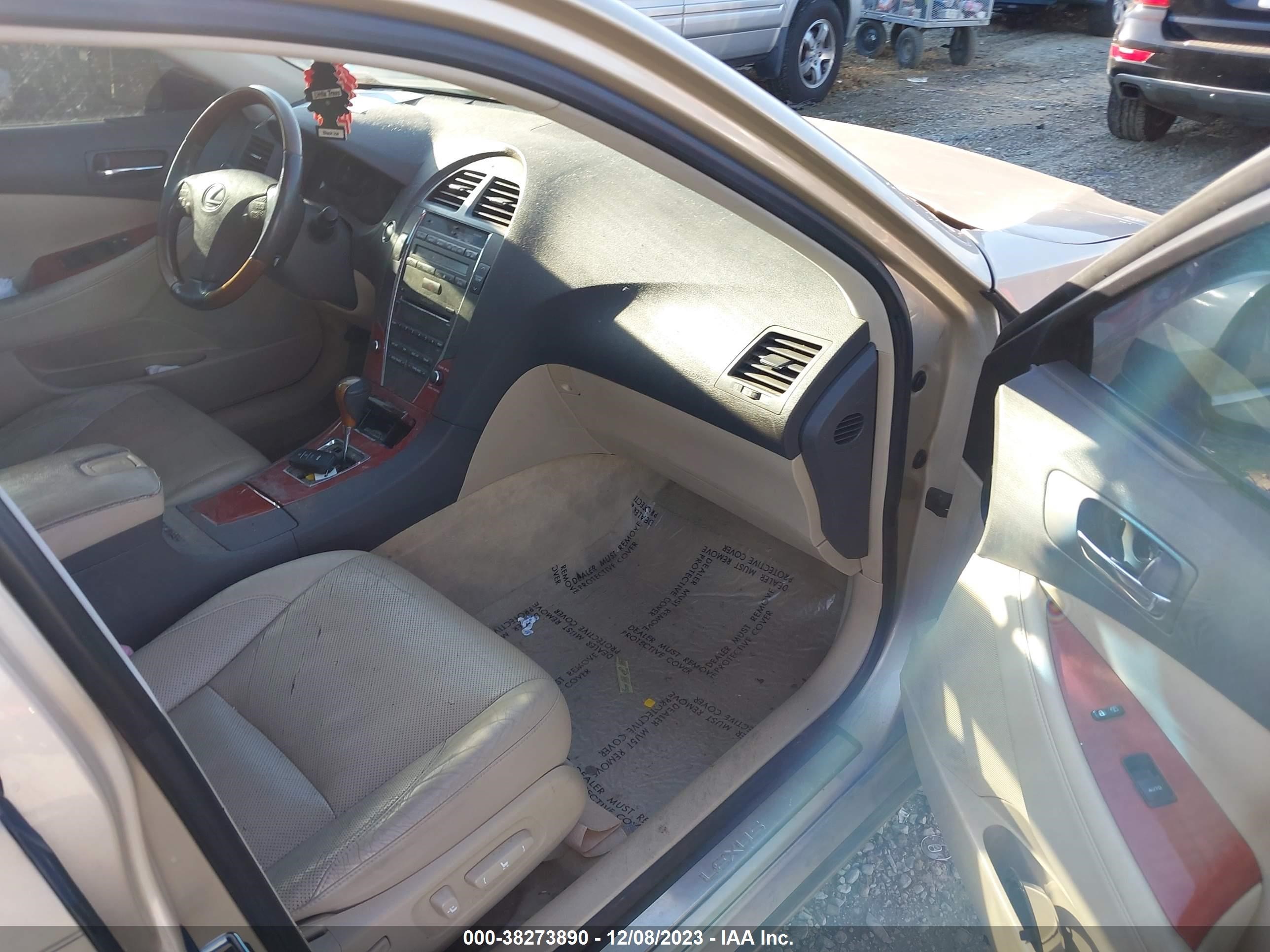 Photo 4 VIN: JTHBJ46G272002699 - LEXUS ES 