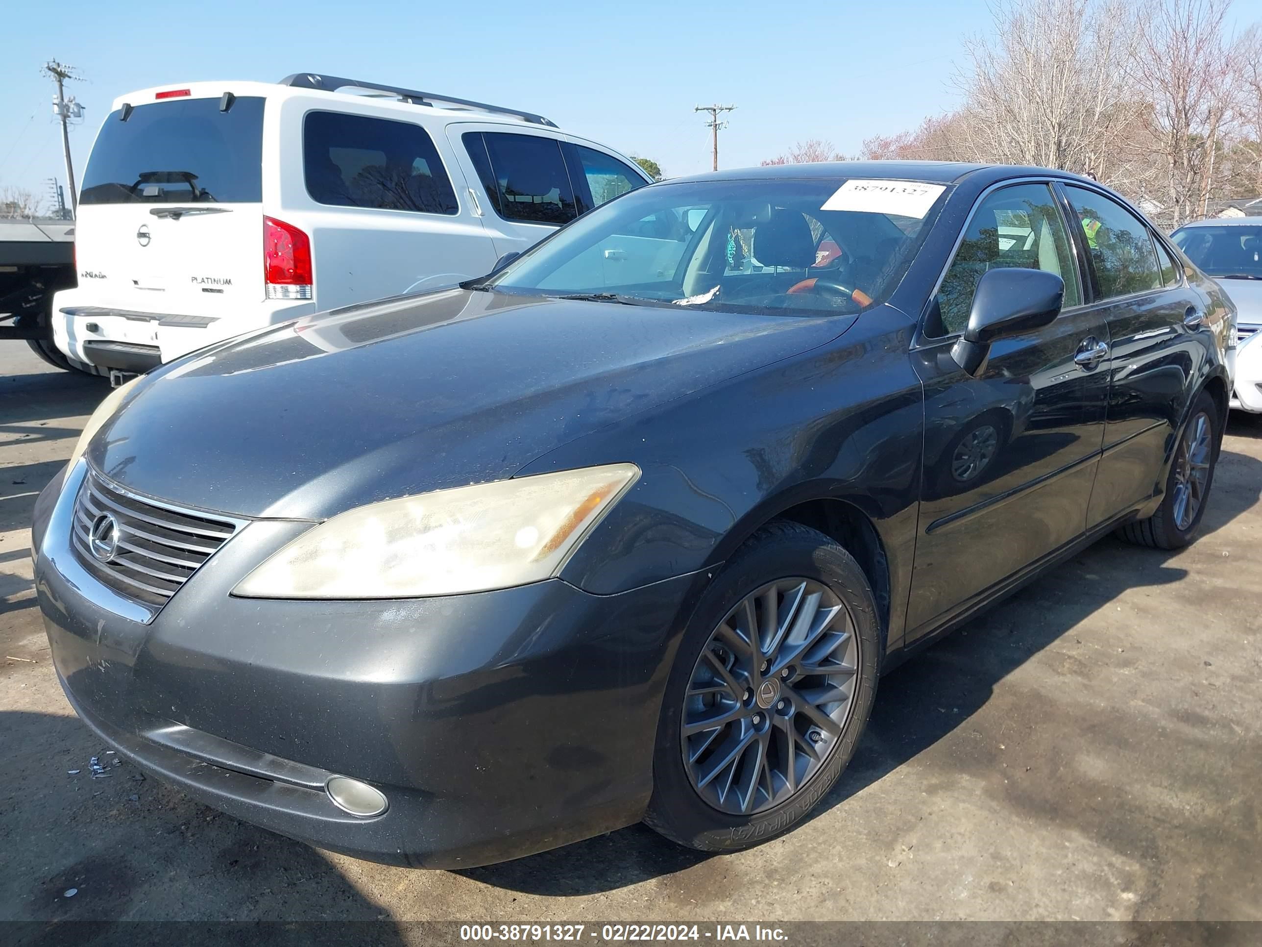 Photo 1 VIN: JTHBJ46G272008051 - LEXUS ES 