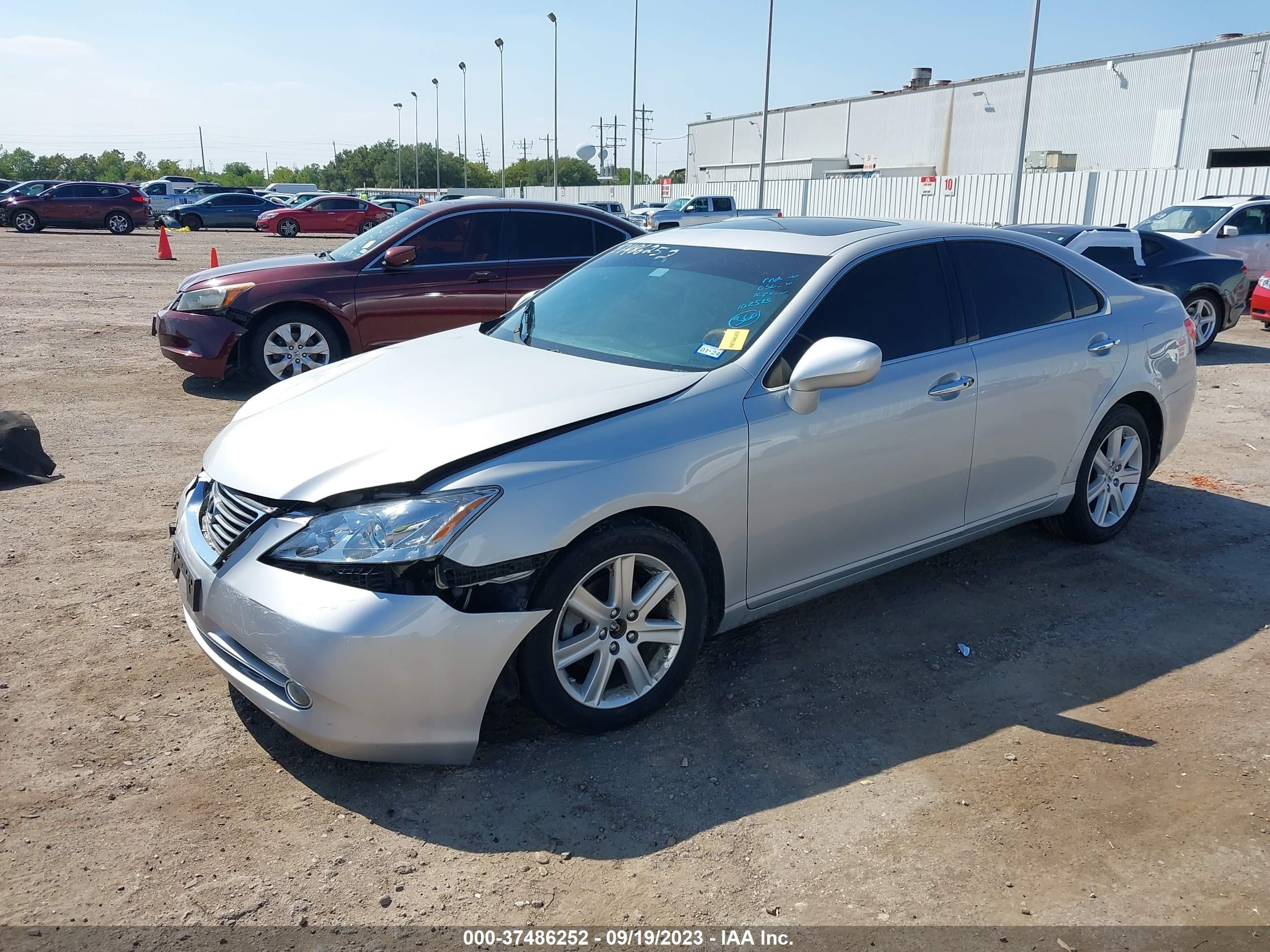 Photo 1 VIN: JTHBJ46G272027974 - LEXUS ES 