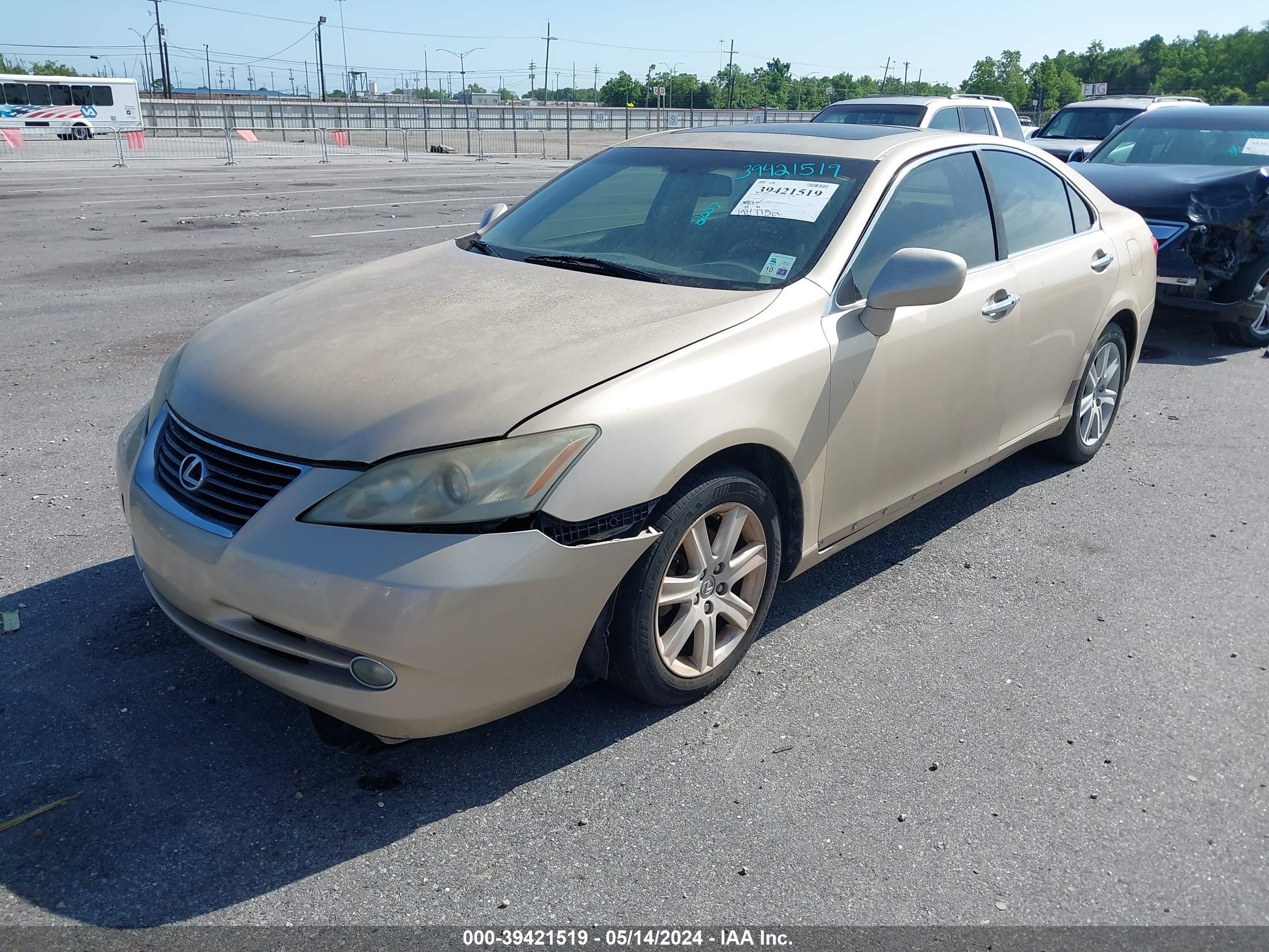 Photo 1 VIN: JTHBJ46G272043155 - LEXUS ES 