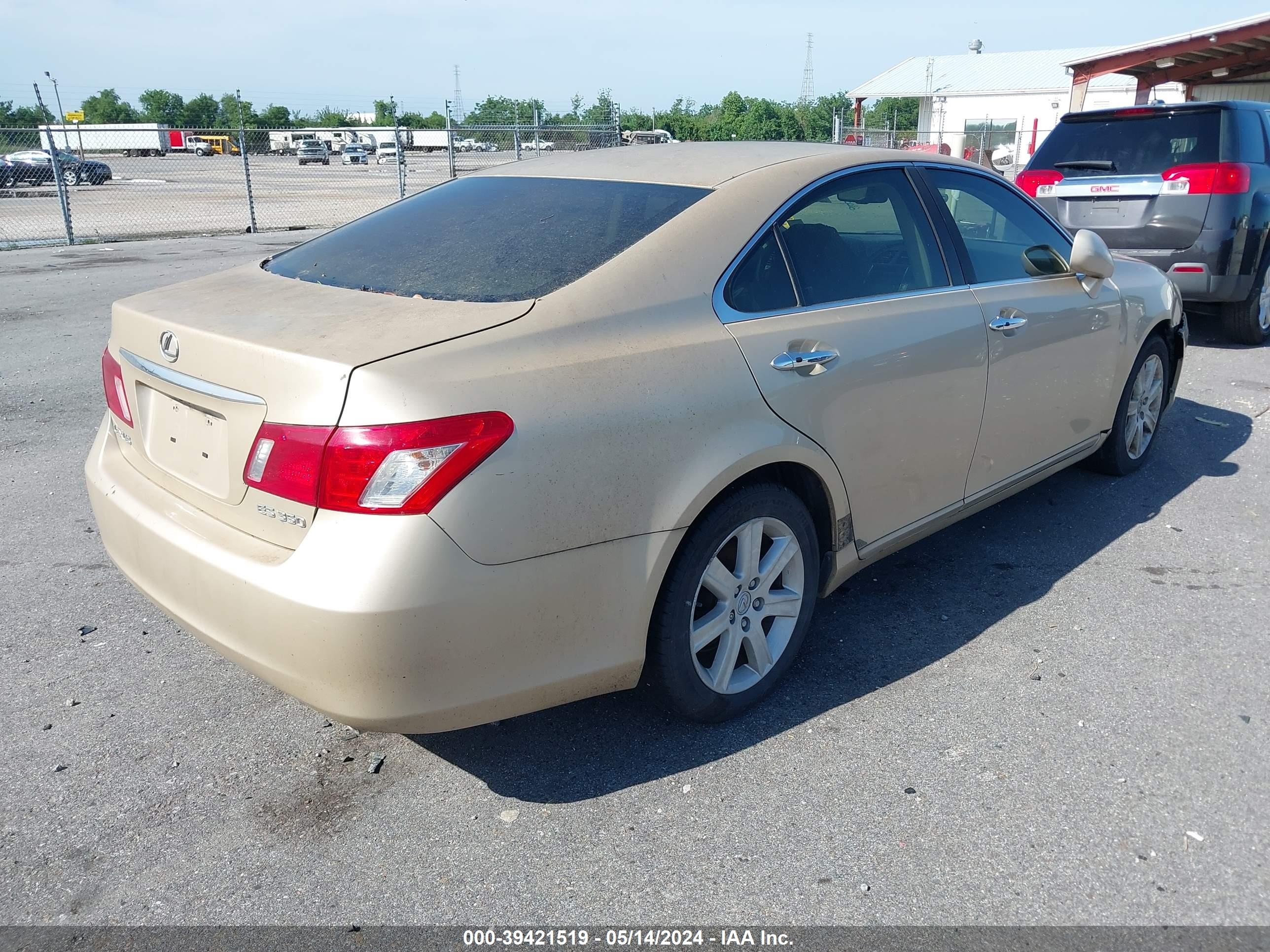 Photo 3 VIN: JTHBJ46G272043155 - LEXUS ES 