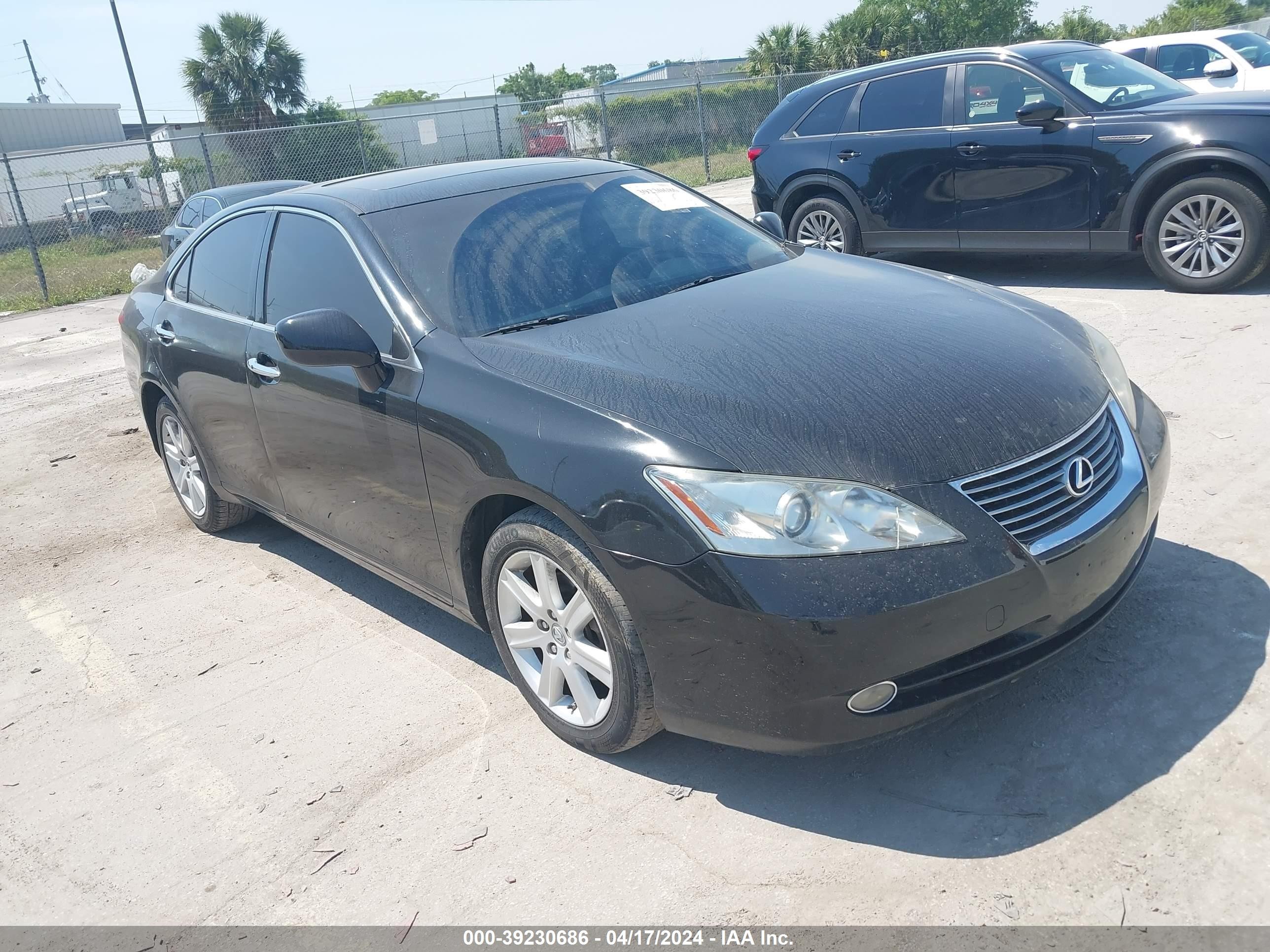 Photo 1 VIN: JTHBJ46G272054527 - LEXUS ES 