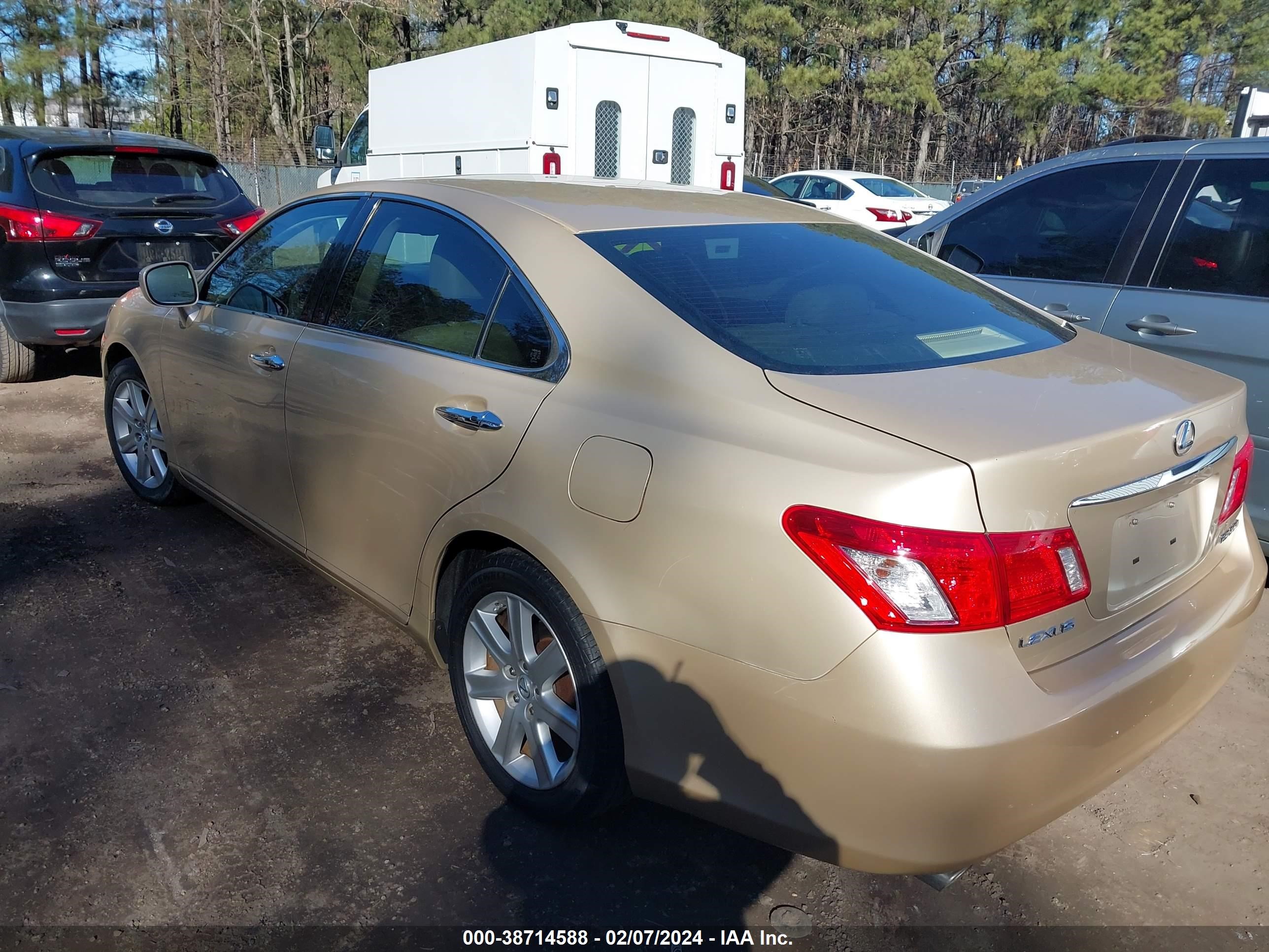 Photo 2 VIN: JTHBJ46G272090217 - LEXUS ES 