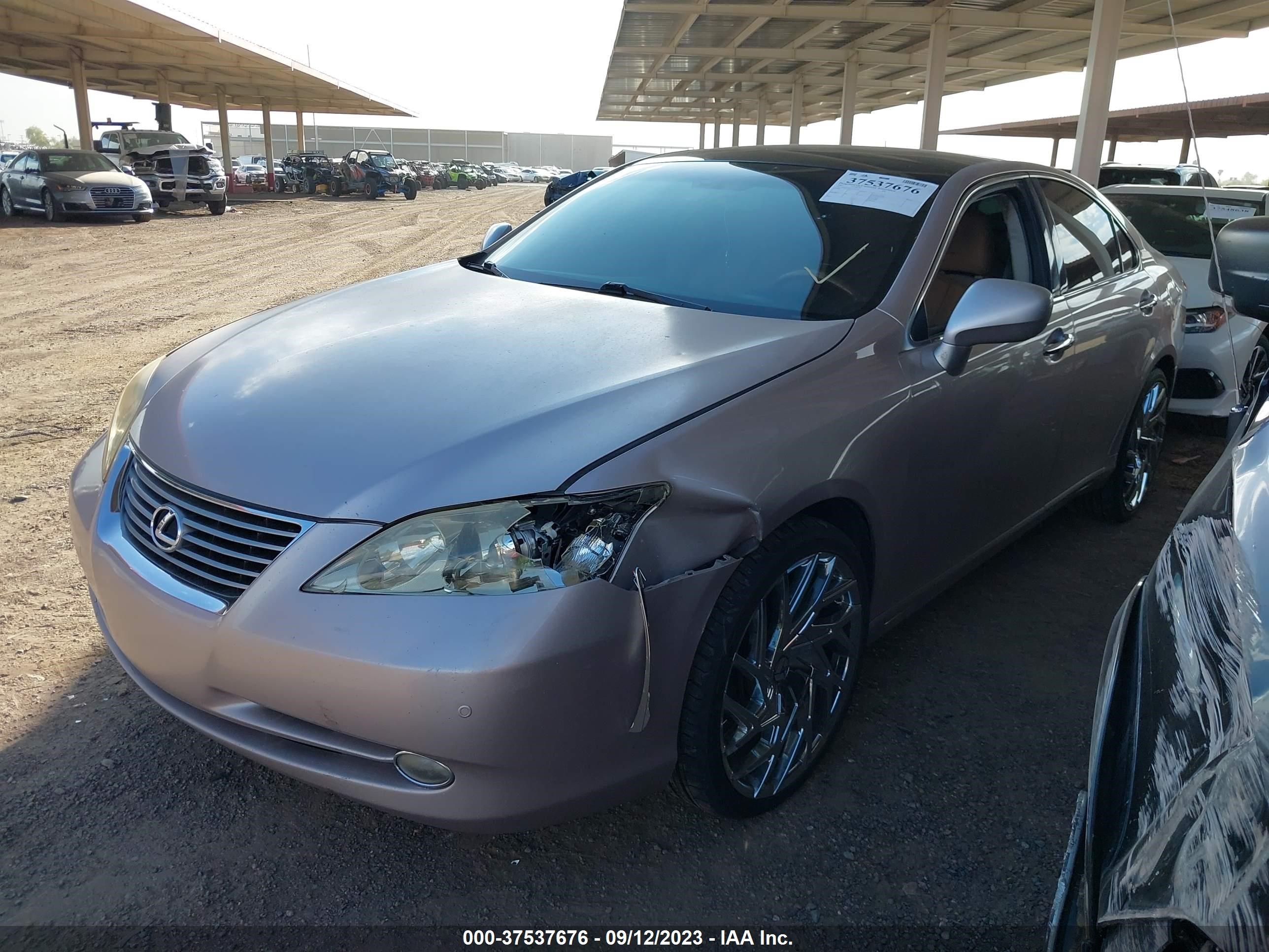 Photo 1 VIN: JTHBJ46G272142171 - LEXUS ES 