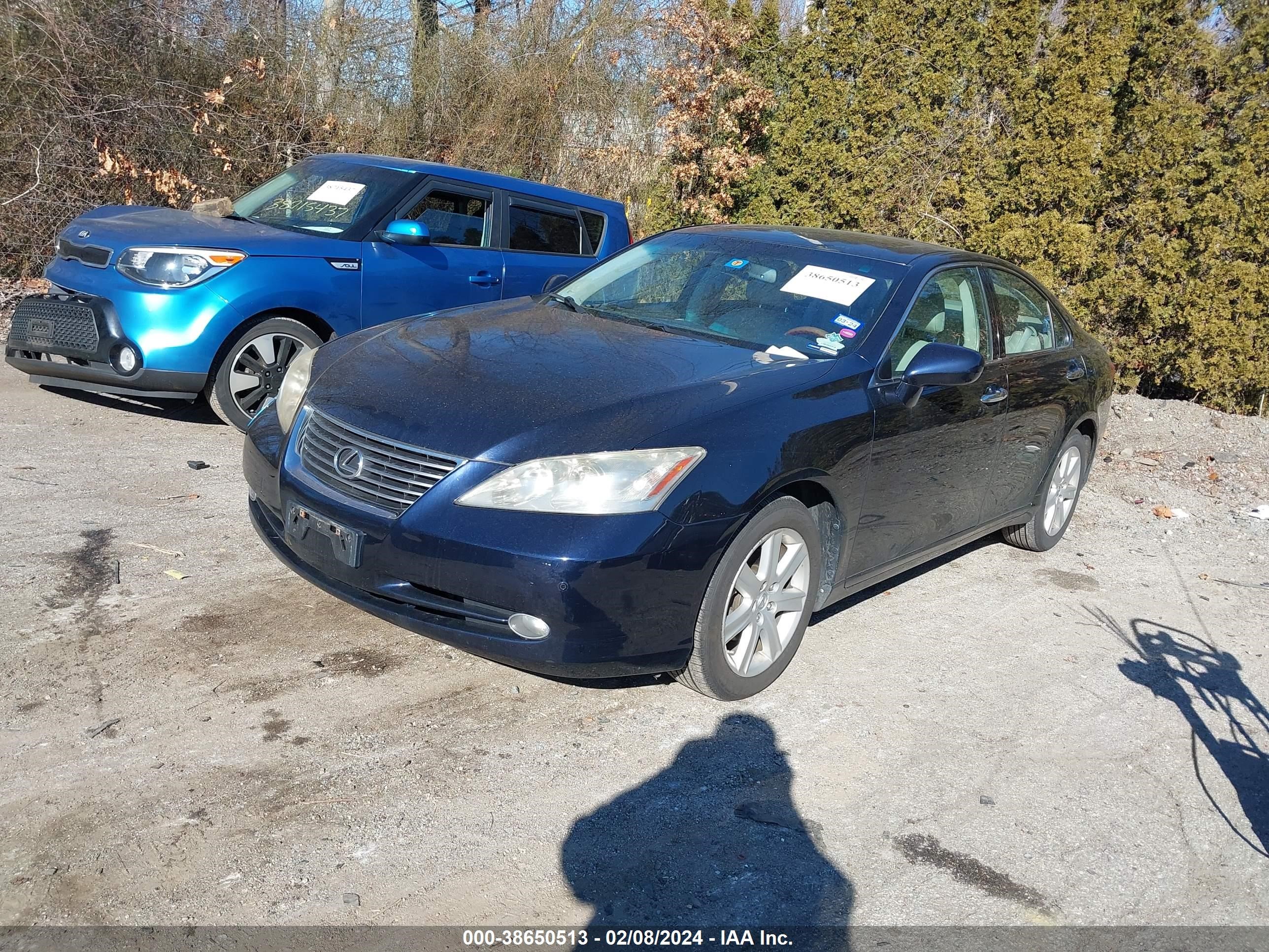 Photo 1 VIN: JTHBJ46G282243227 - LEXUS ES 