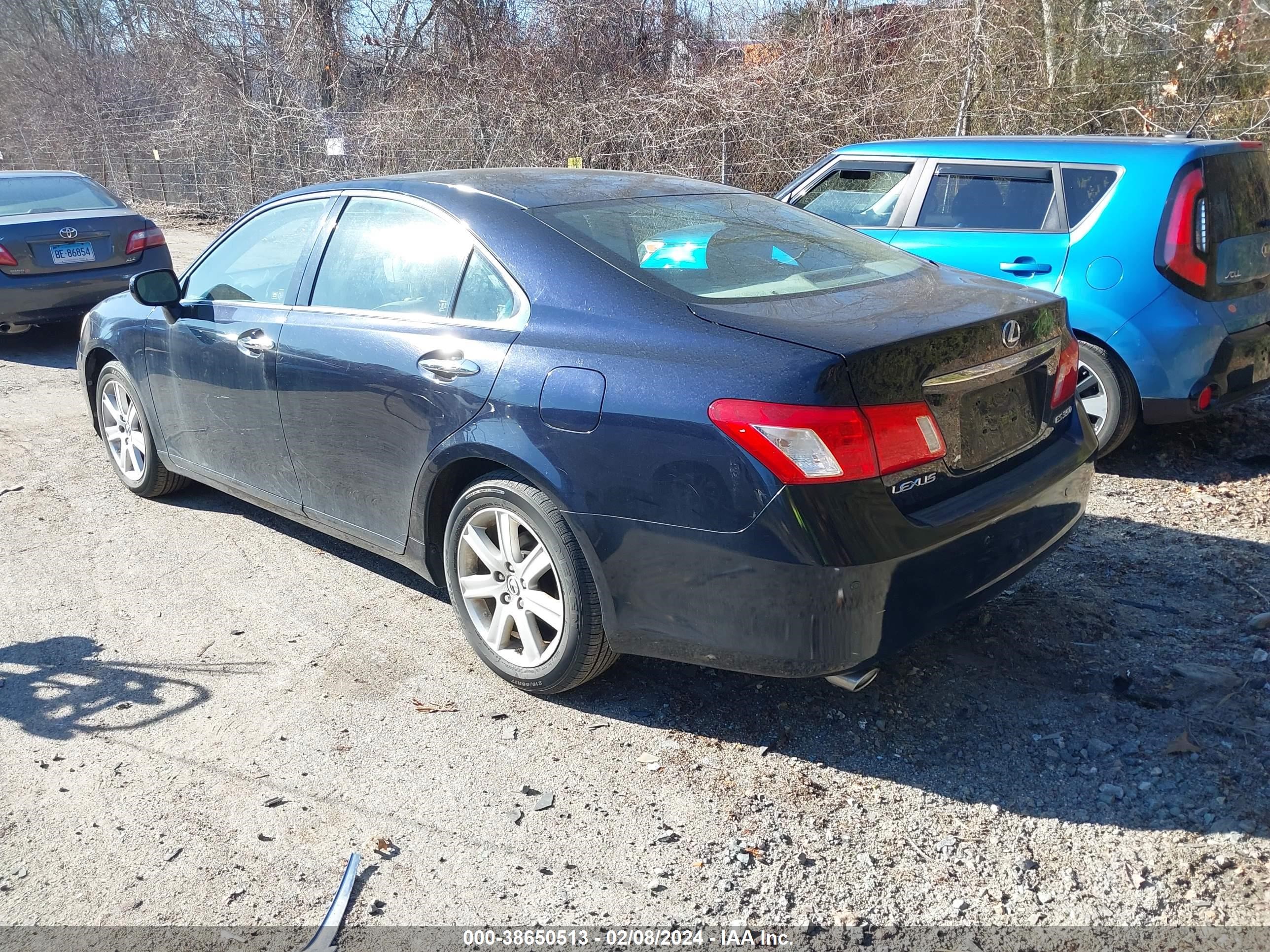 Photo 2 VIN: JTHBJ46G282243227 - LEXUS ES 