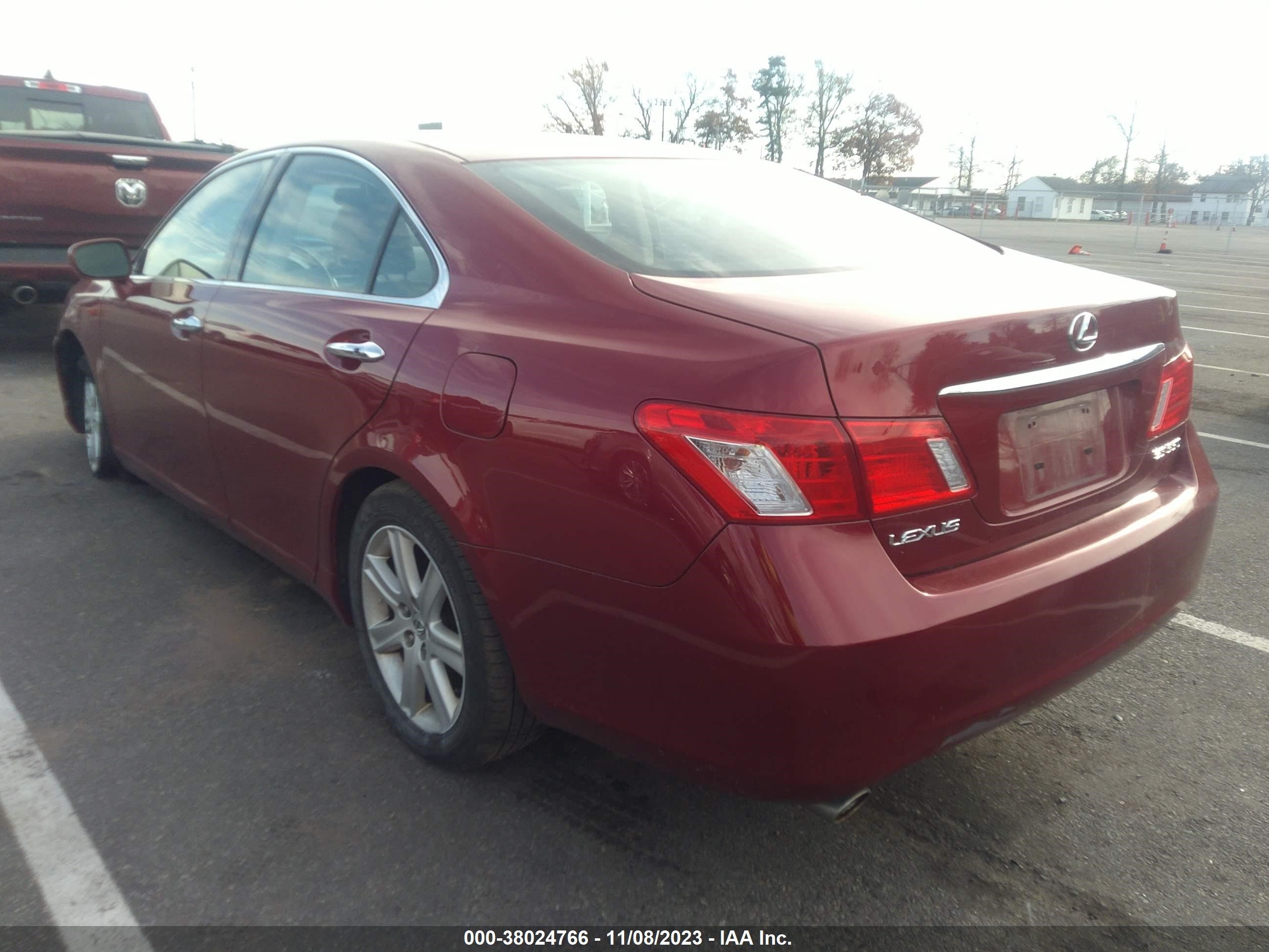 Photo 2 VIN: JTHBJ46G292283339 - LEXUS ES 