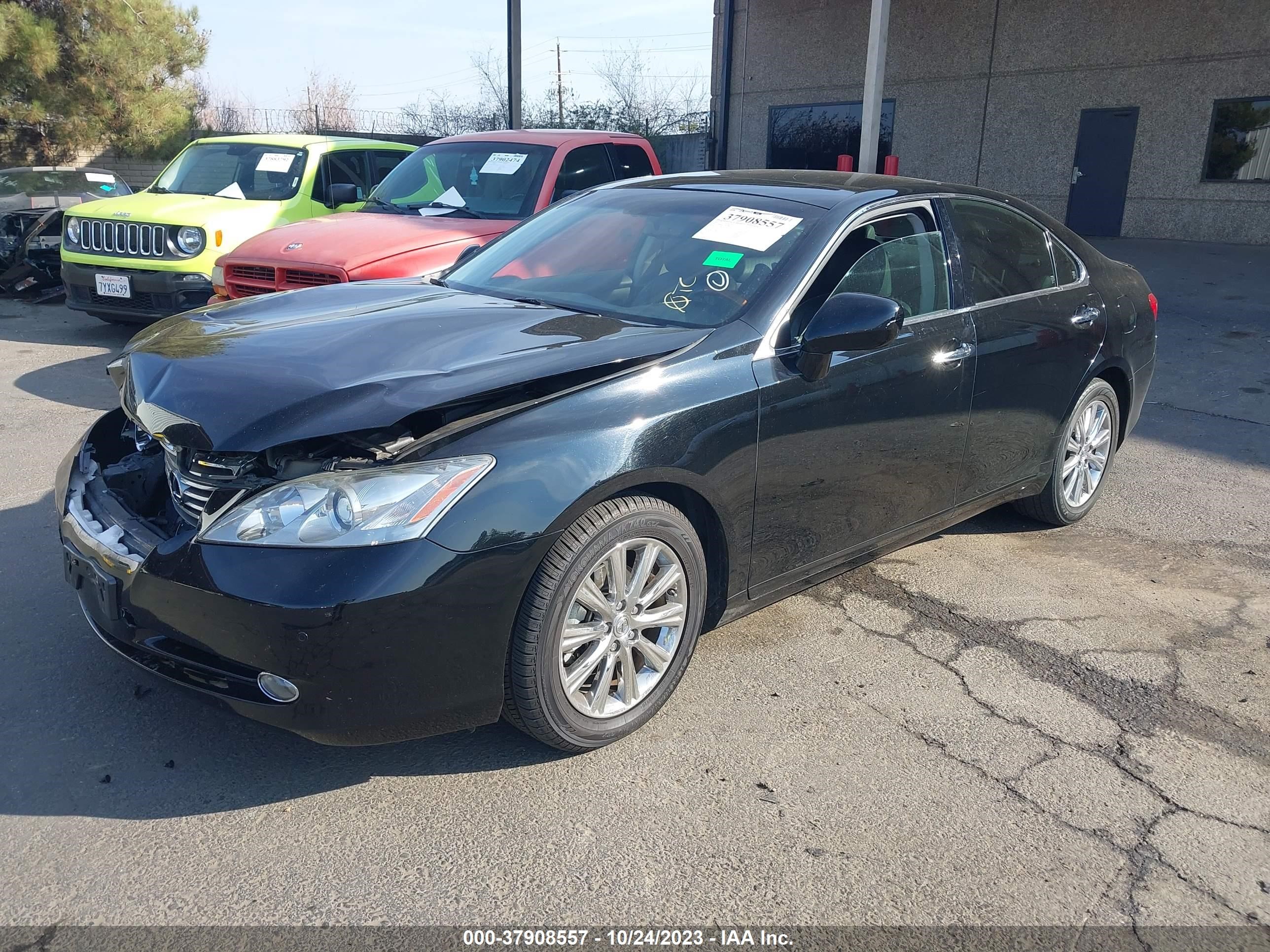 Photo 1 VIN: JTHBJ46G372025862 - LEXUS ES 