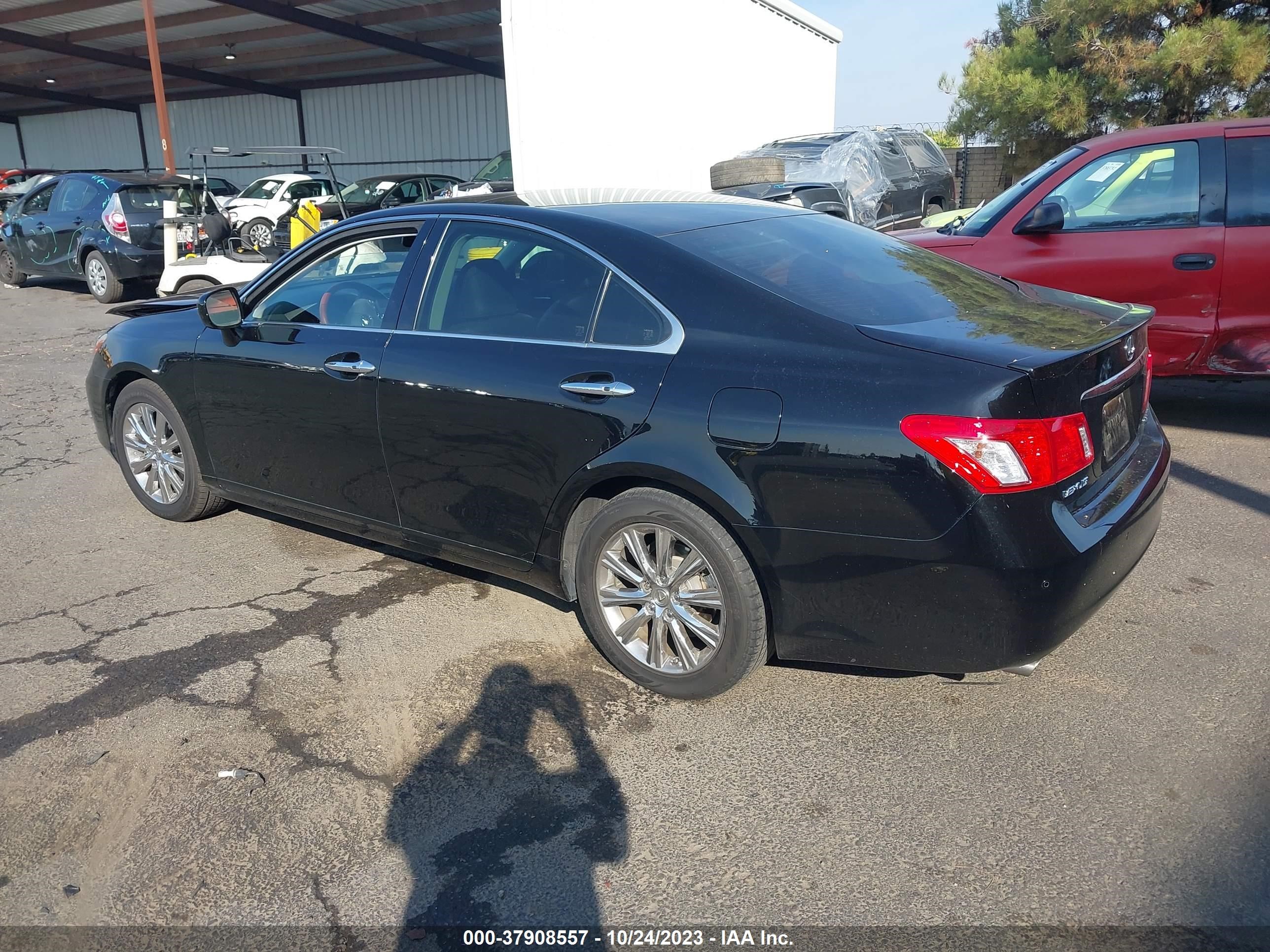 Photo 2 VIN: JTHBJ46G372025862 - LEXUS ES 