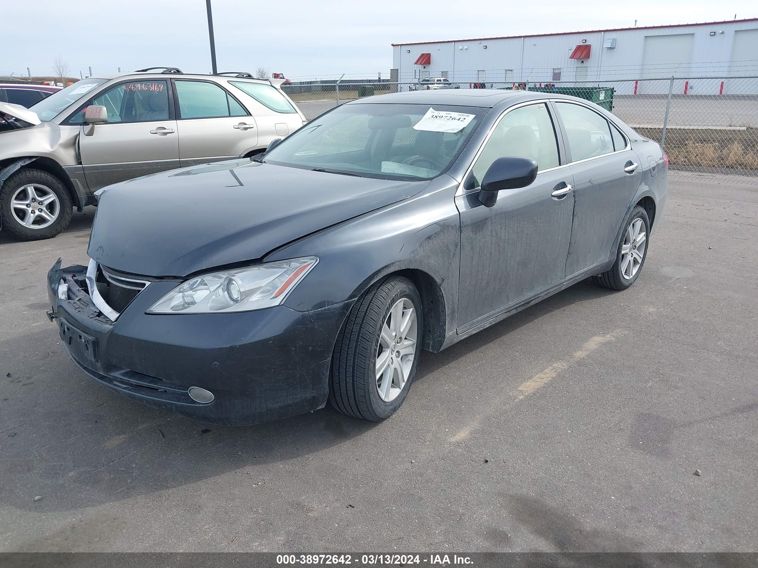 Photo 1 VIN: JTHBJ46G372027661 - LEXUS ES 