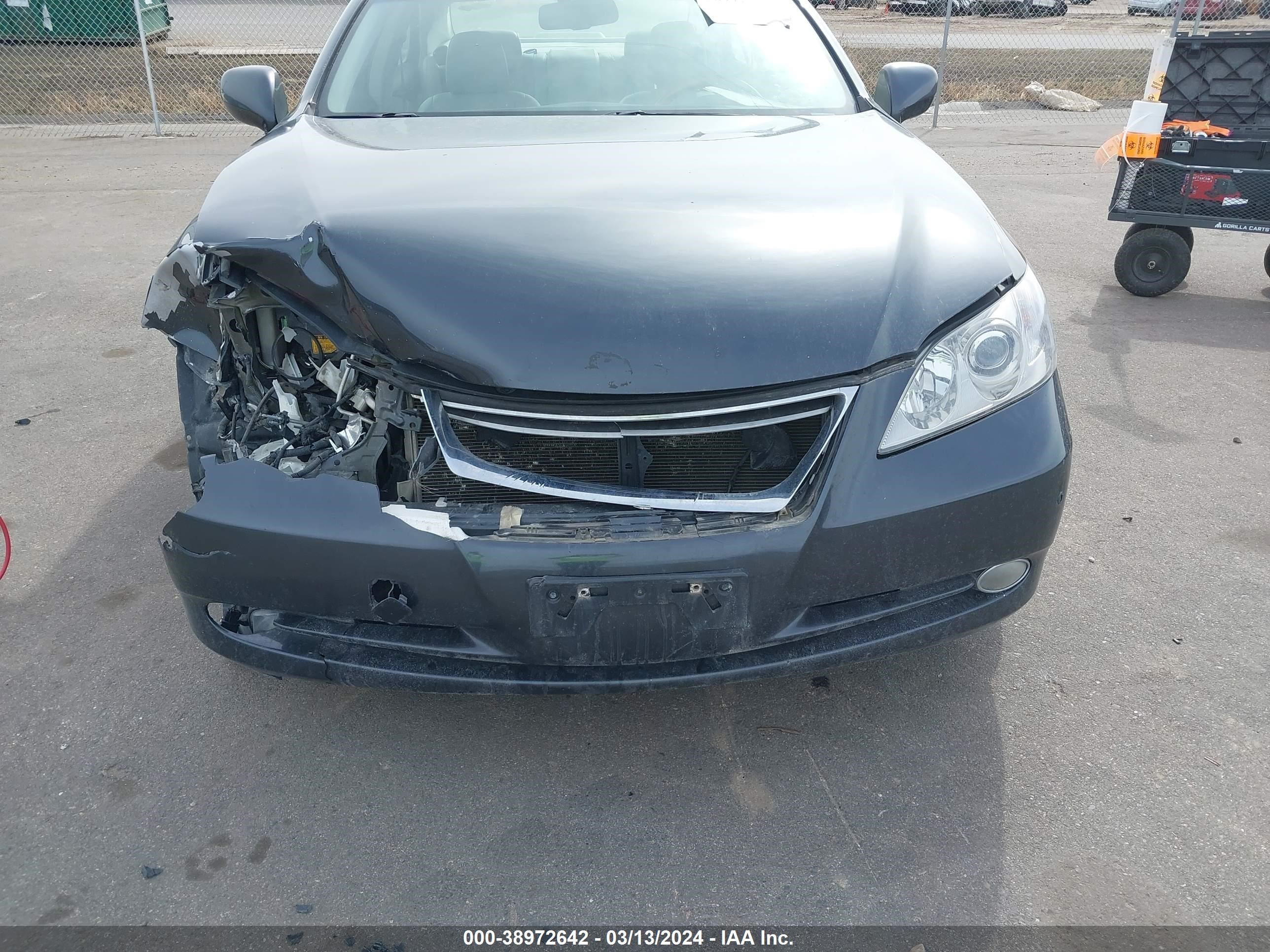 Photo 11 VIN: JTHBJ46G372027661 - LEXUS ES 