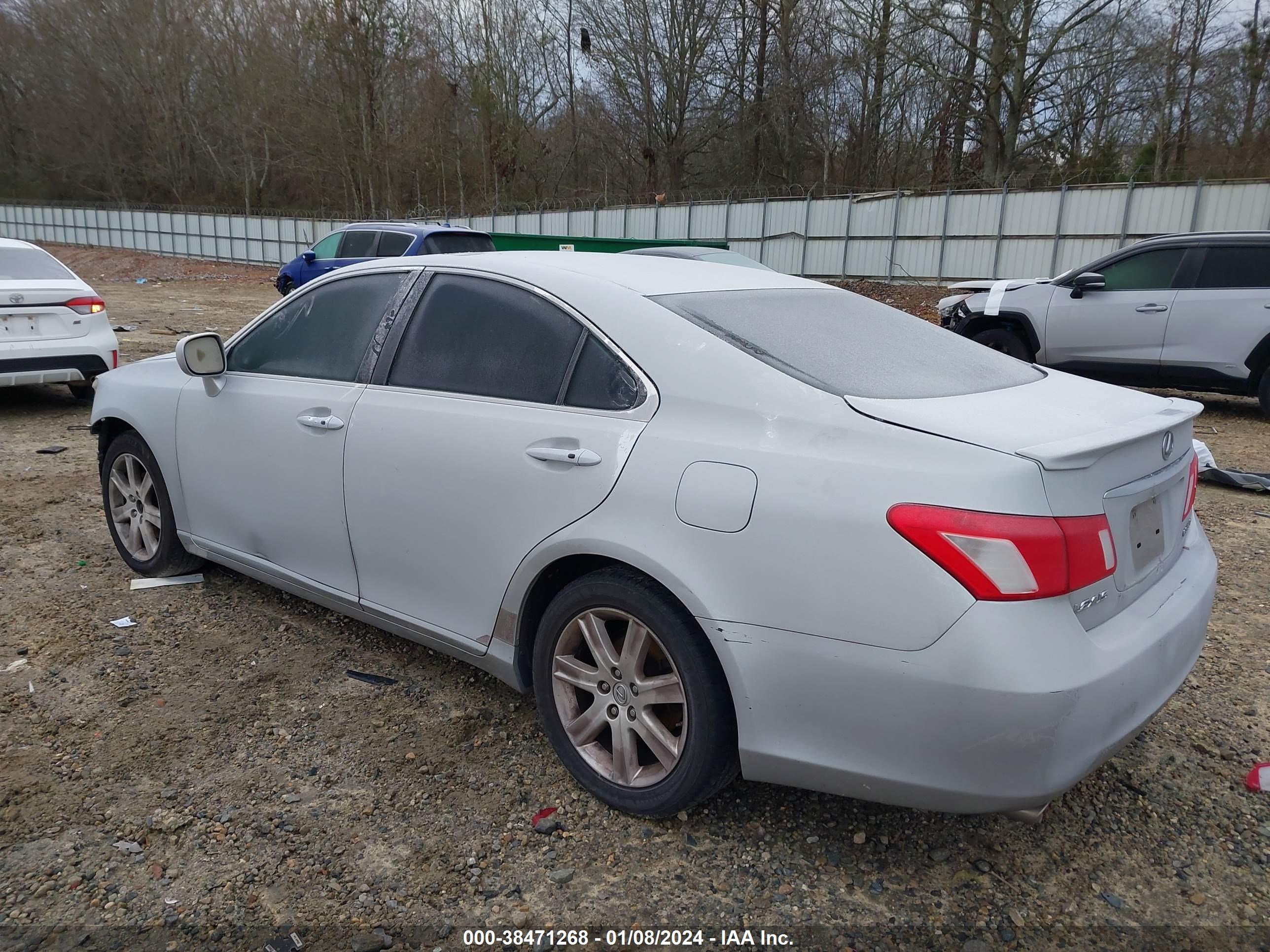 Photo 2 VIN: JTHBJ46G372030530 - LEXUS ES 