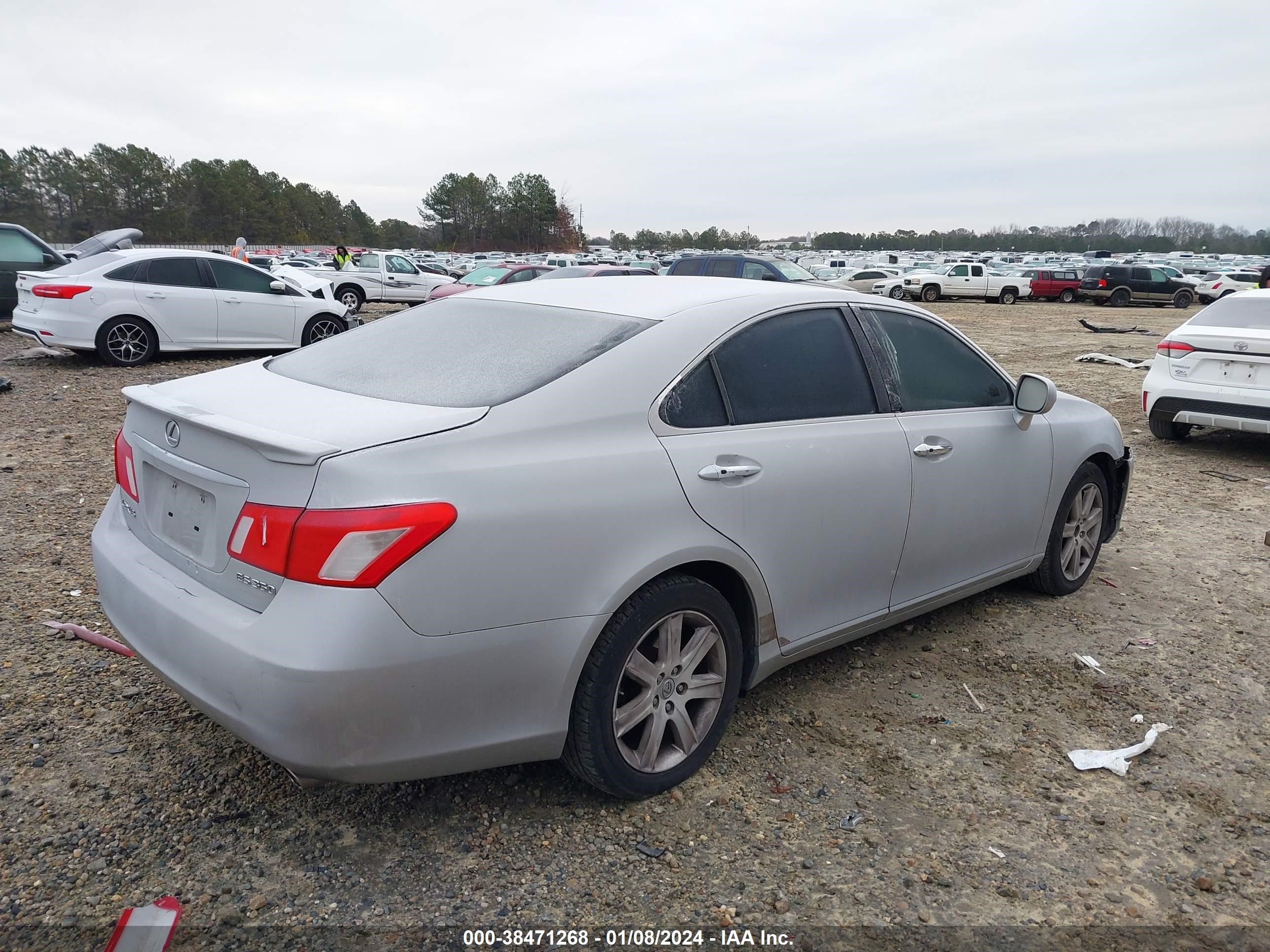 Photo 3 VIN: JTHBJ46G372030530 - LEXUS ES 