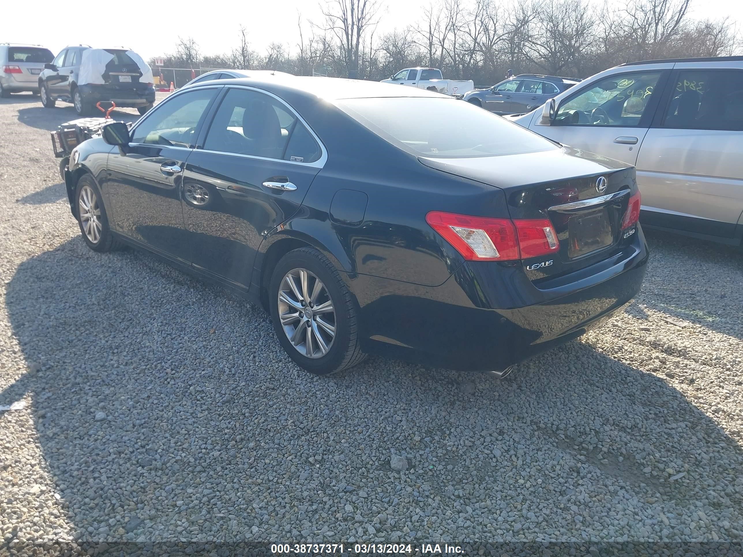 Photo 2 VIN: JTHBJ46G372038000 - LEXUS ES 