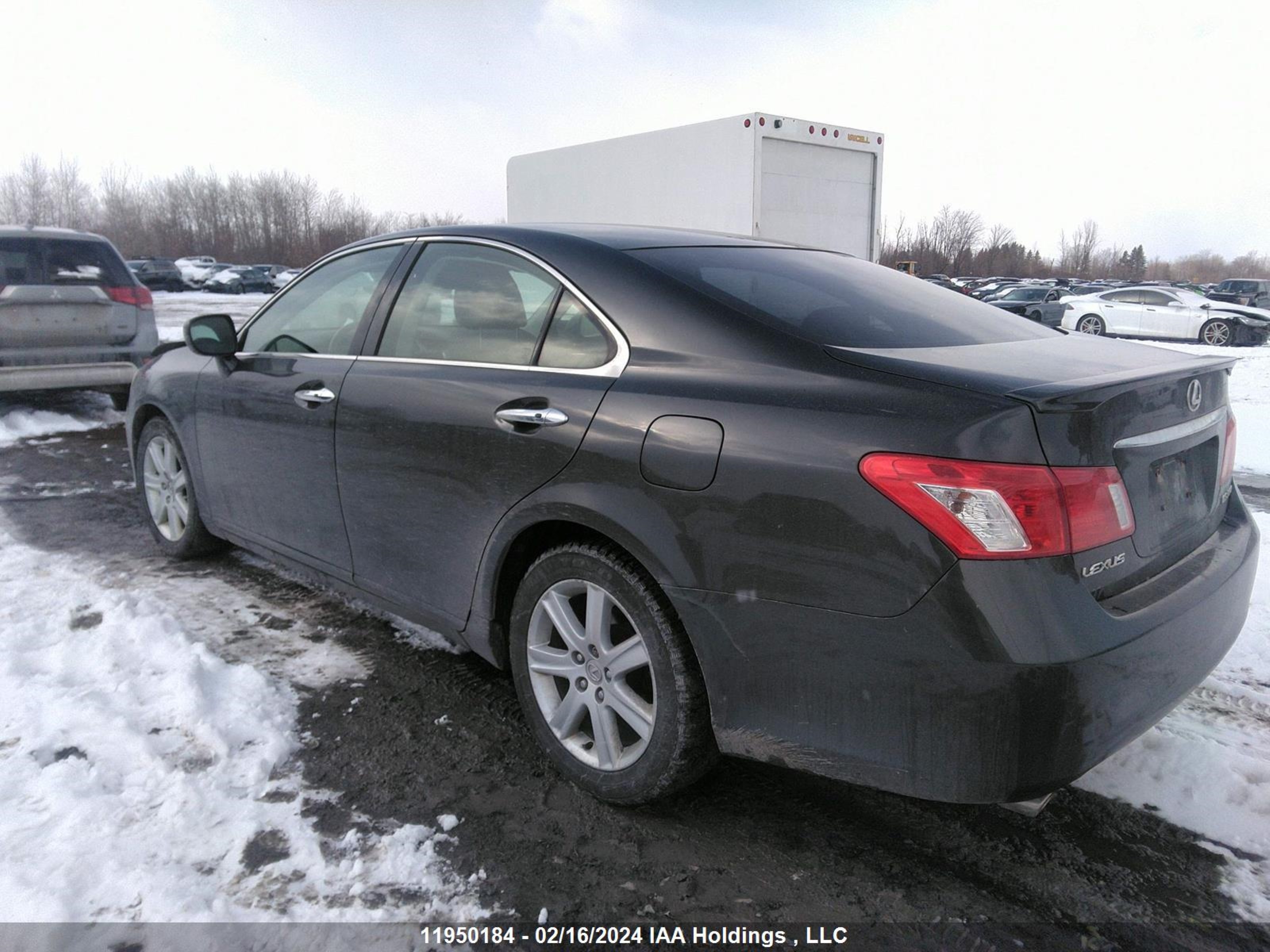 Photo 2 VIN: JTHBJ46G372040622 - LEXUS ES 