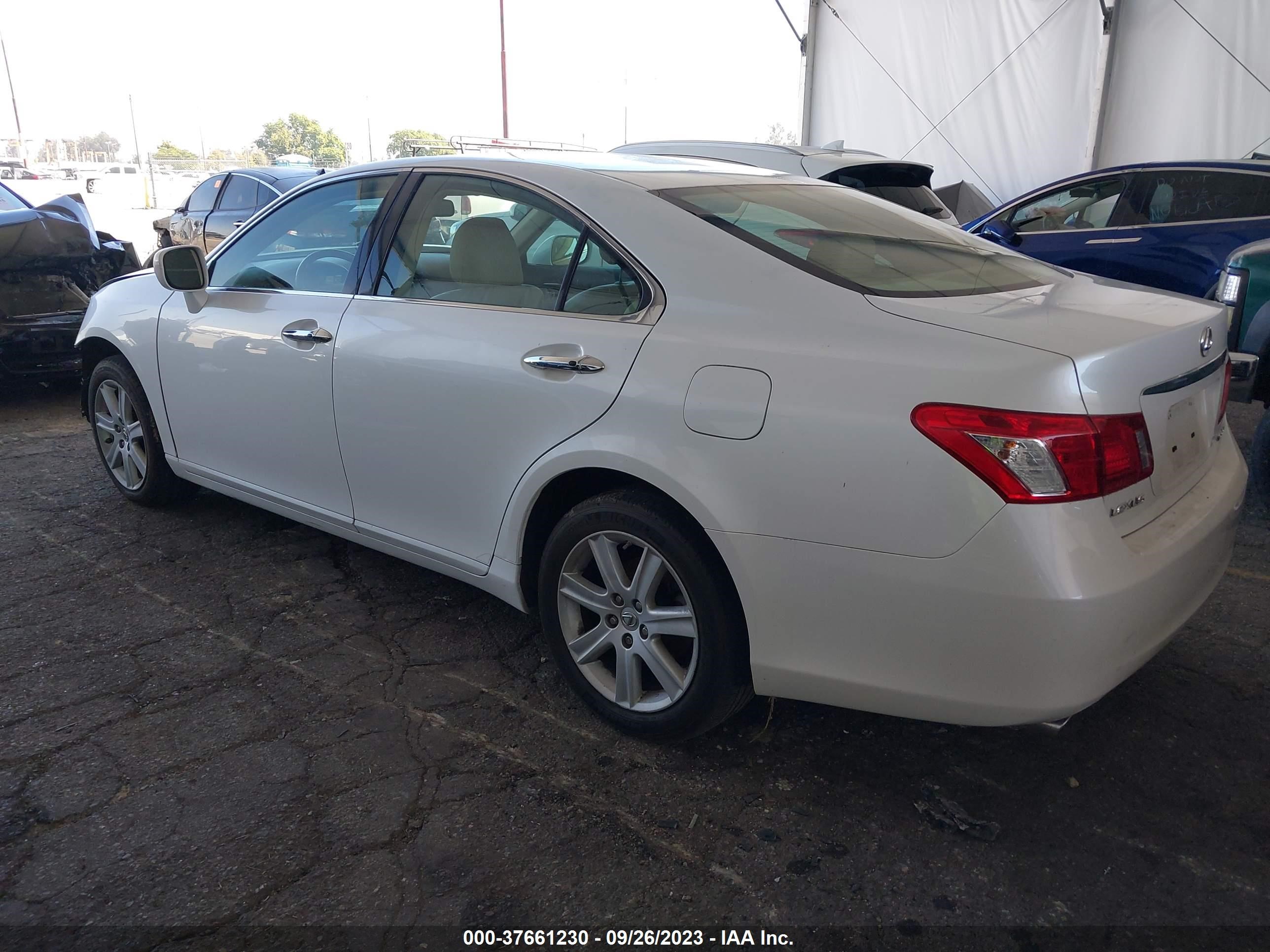 Photo 2 VIN: JTHBJ46G372095555 - LEXUS ES 