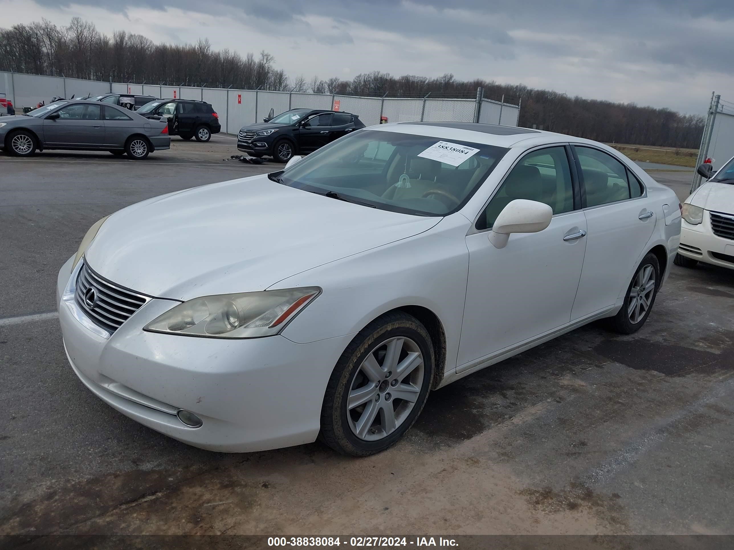 Photo 1 VIN: JTHBJ46G372096558 - LEXUS ES 