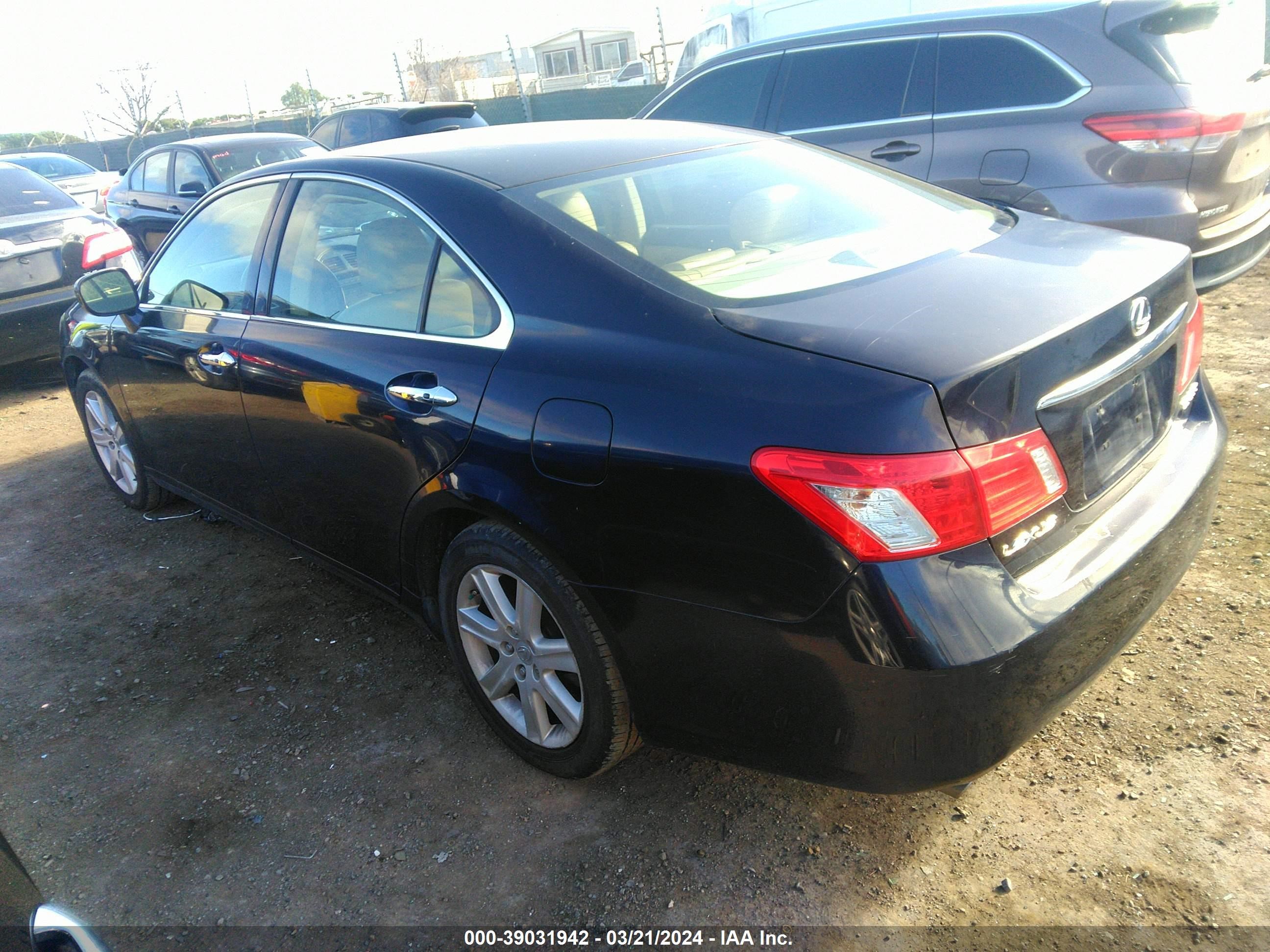 Photo 2 VIN: JTHBJ46G372098360 - LEXUS ES 