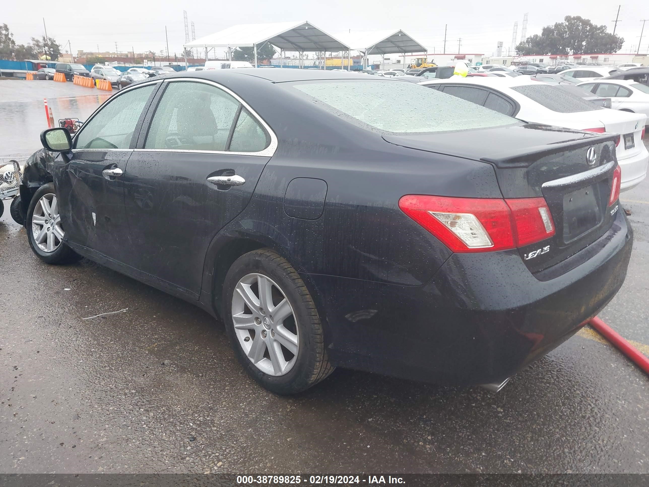 Photo 2 VIN: JTHBJ46G372143412 - LEXUS ES 