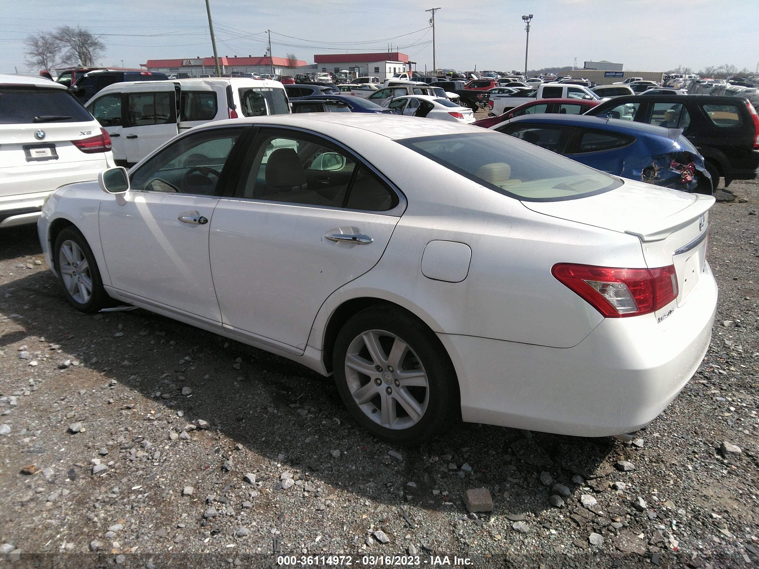 Photo 2 VIN: JTHBJ46G372151171 - LEXUS ES 