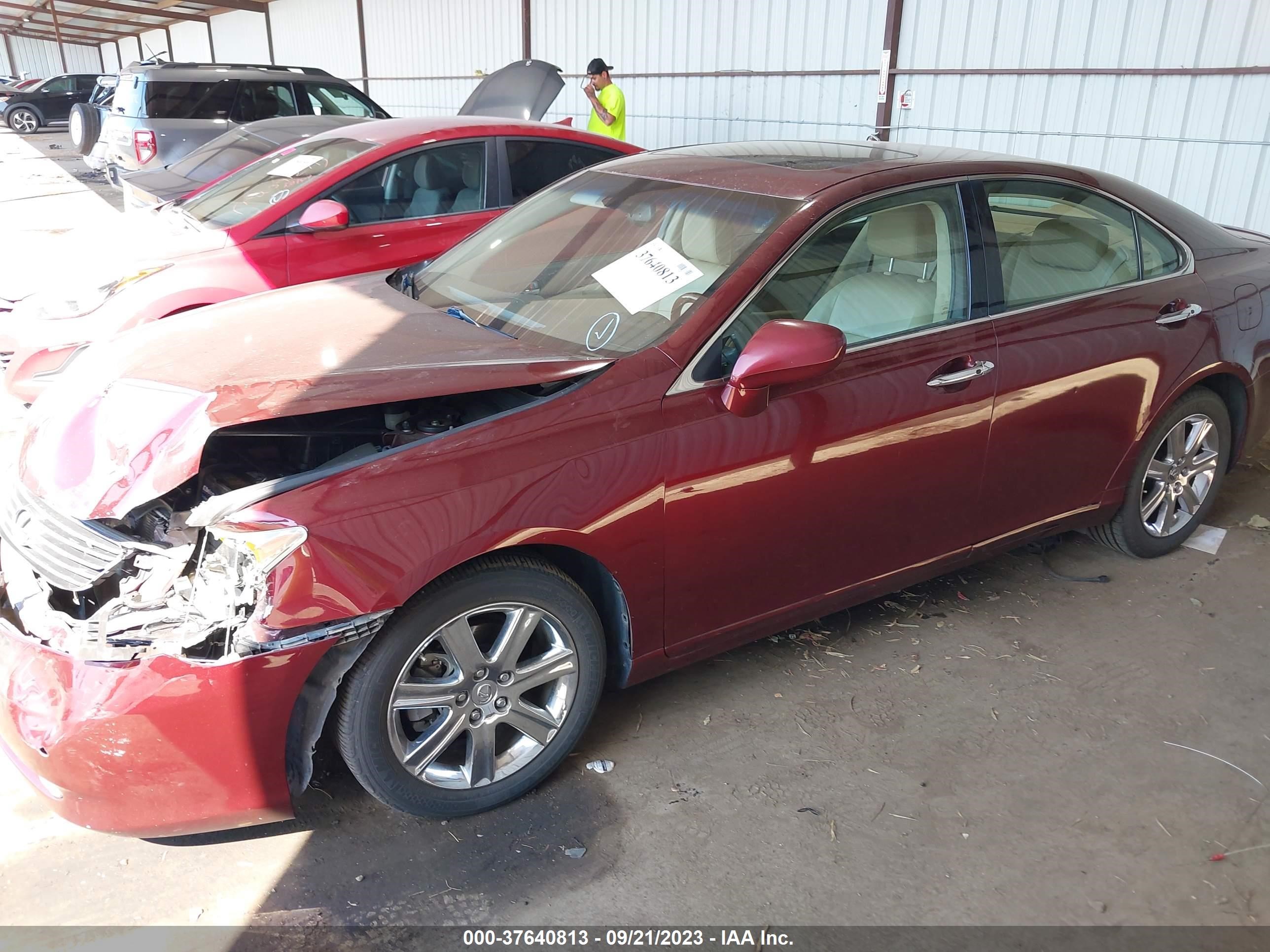 Photo 1 VIN: JTHBJ46G382165461 - LEXUS ES 