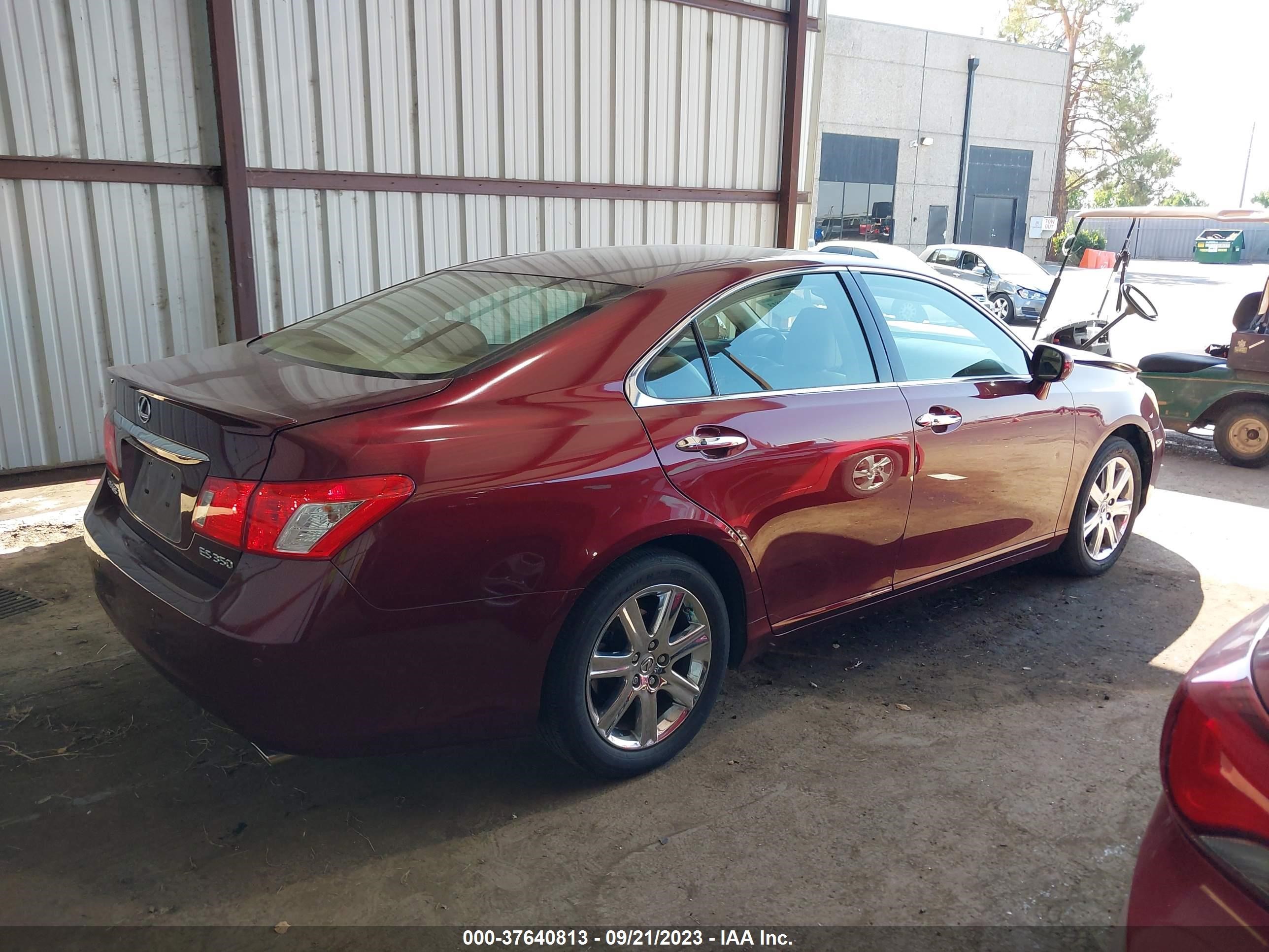 Photo 3 VIN: JTHBJ46G382165461 - LEXUS ES 