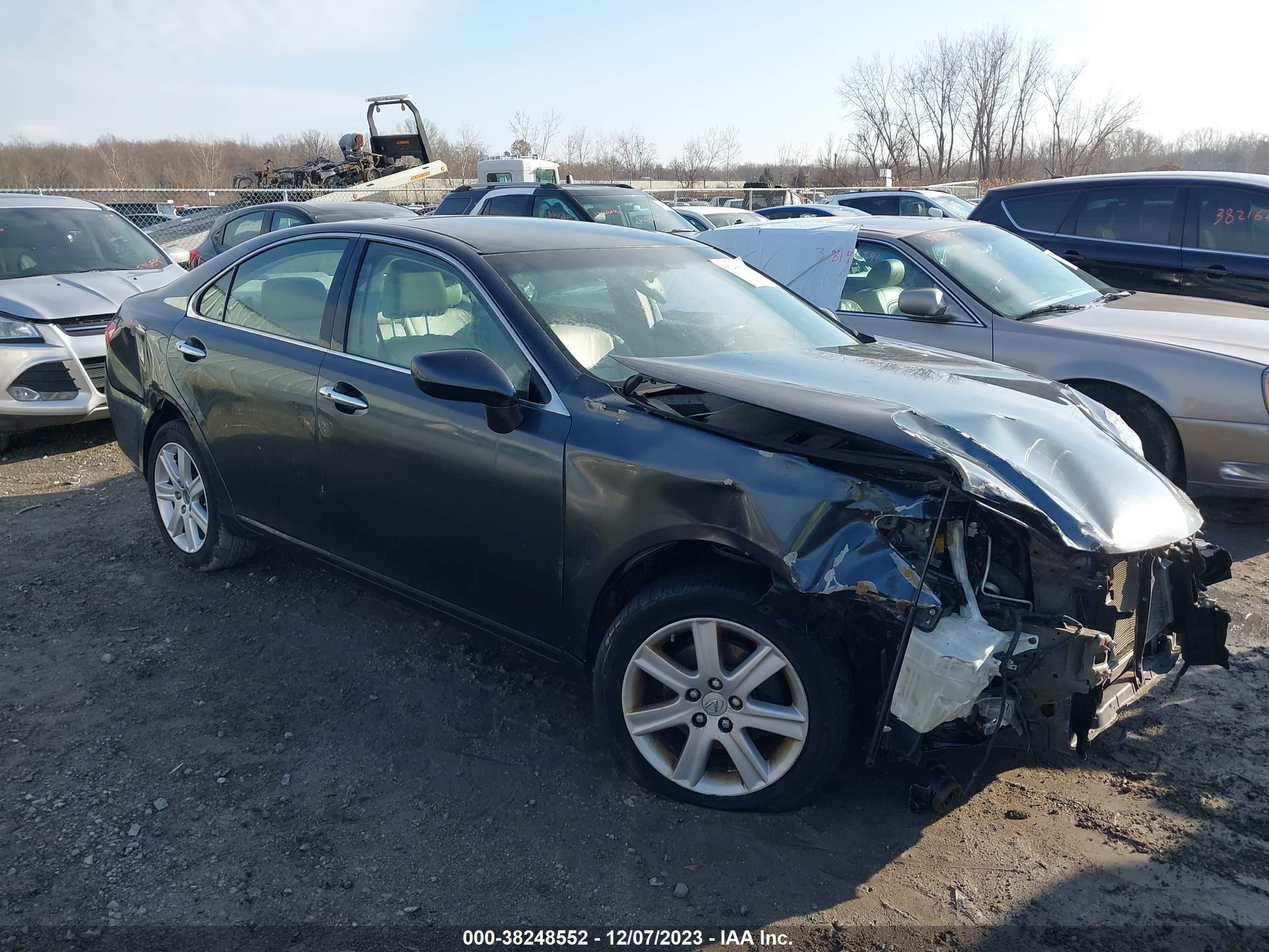 Photo 13 VIN: JTHBJ46G382186956 - LEXUS ES 