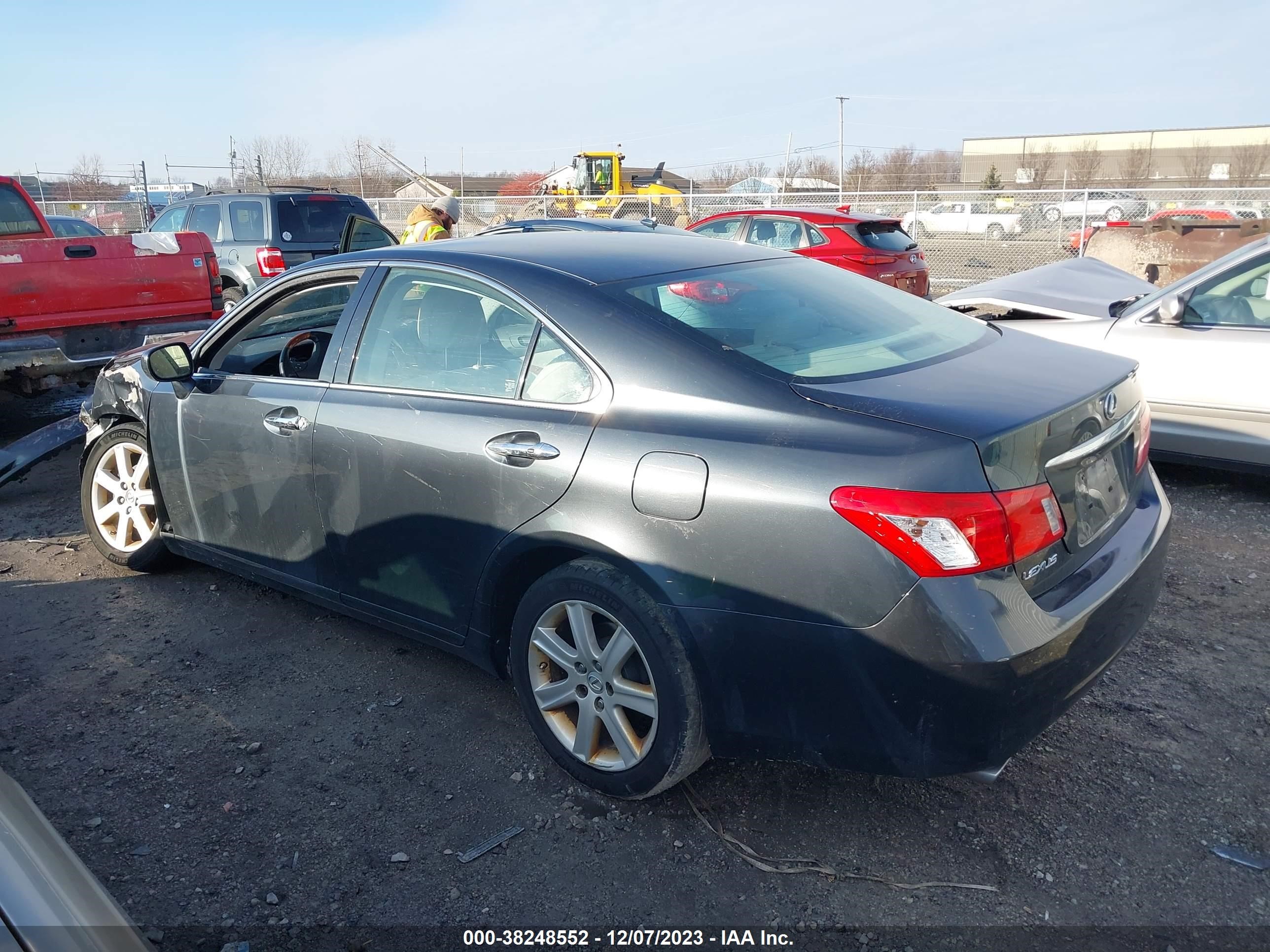 Photo 14 VIN: JTHBJ46G382186956 - LEXUS ES 