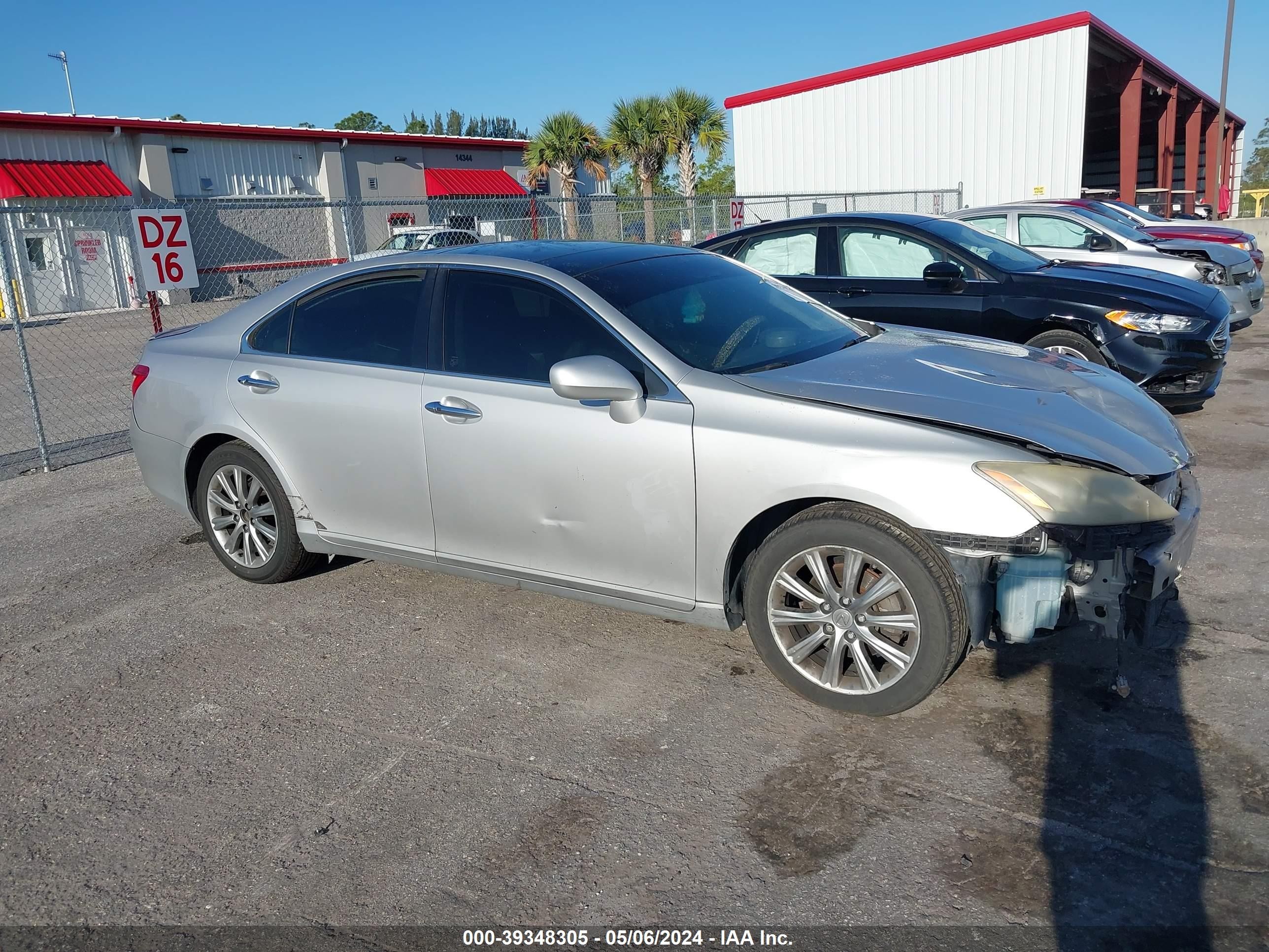 Photo 12 VIN: JTHBJ46G382211290 - LEXUS ES 