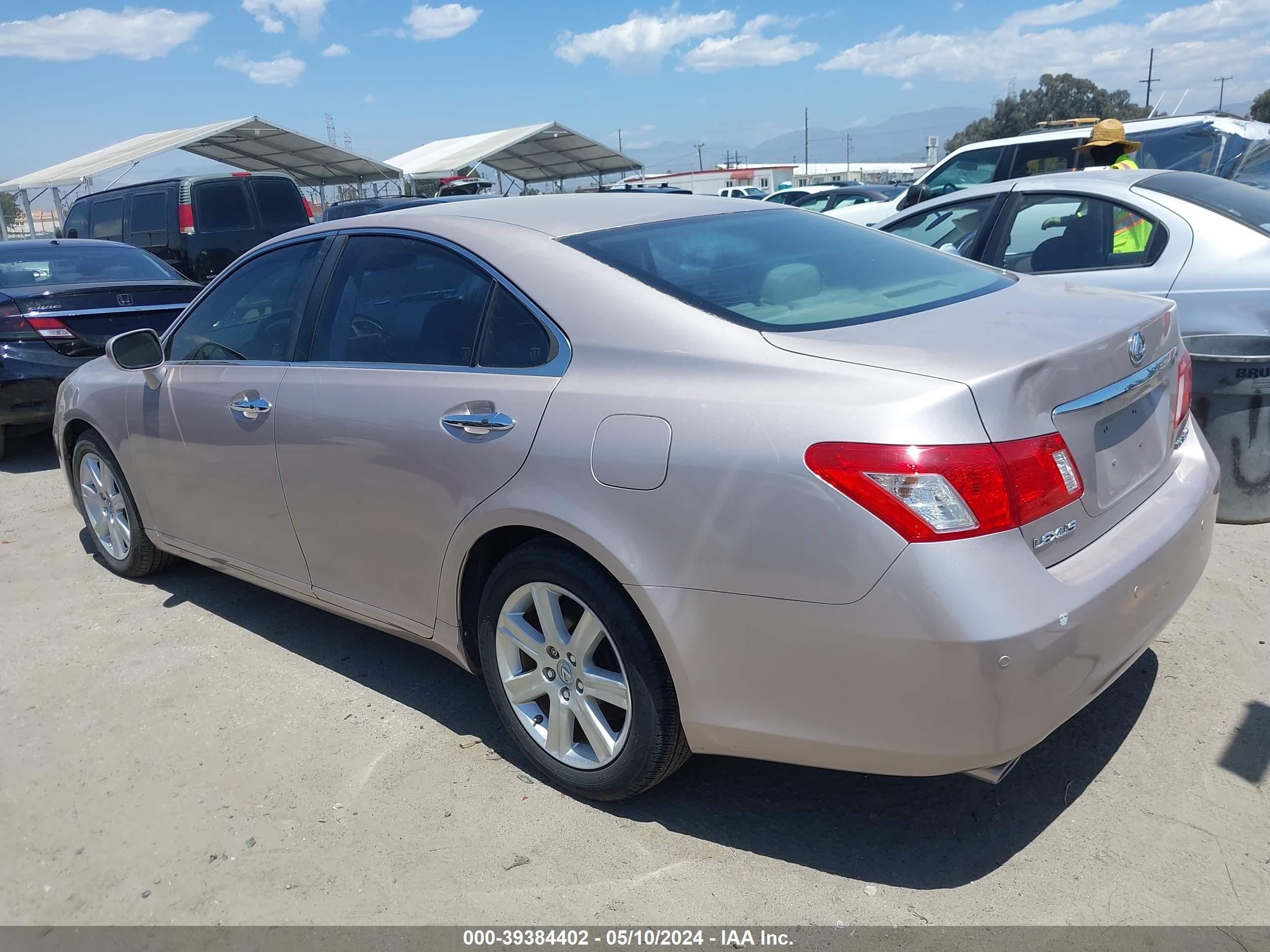 Photo 2 VIN: JTHBJ46G382214786 - LEXUS ES 