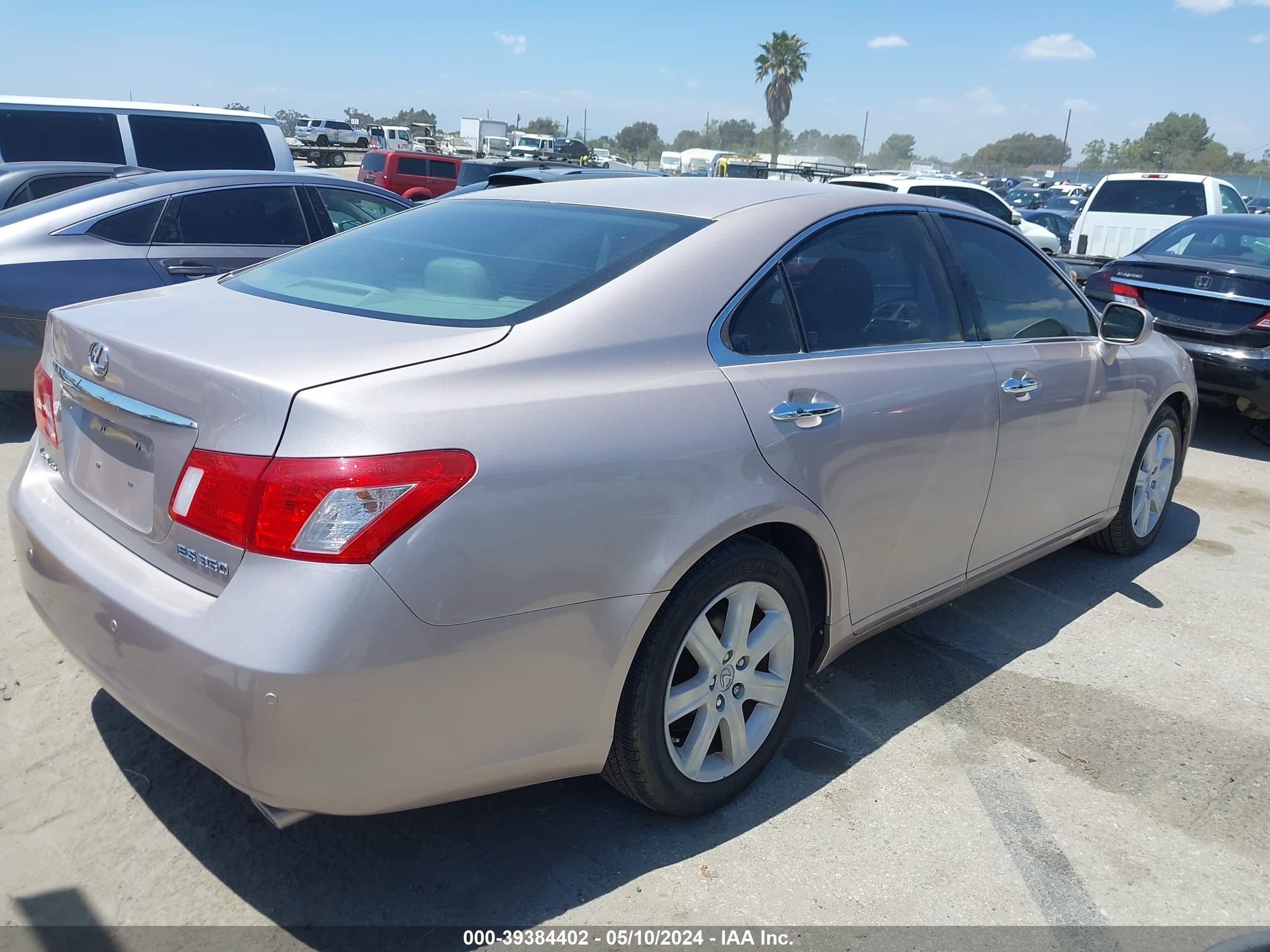 Photo 3 VIN: JTHBJ46G382214786 - LEXUS ES 