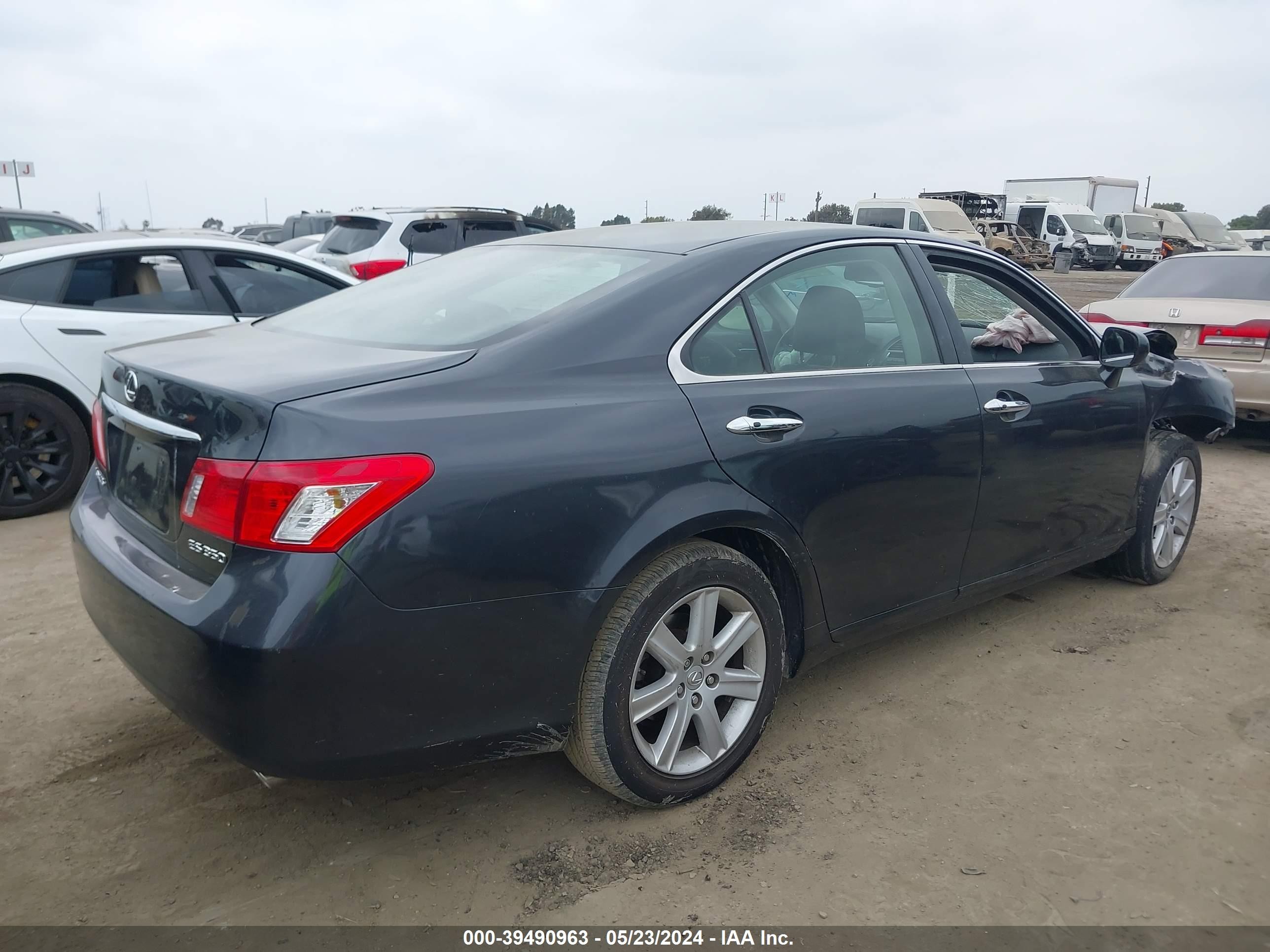 Photo 3 VIN: JTHBJ46G392289621 - LEXUS ES 