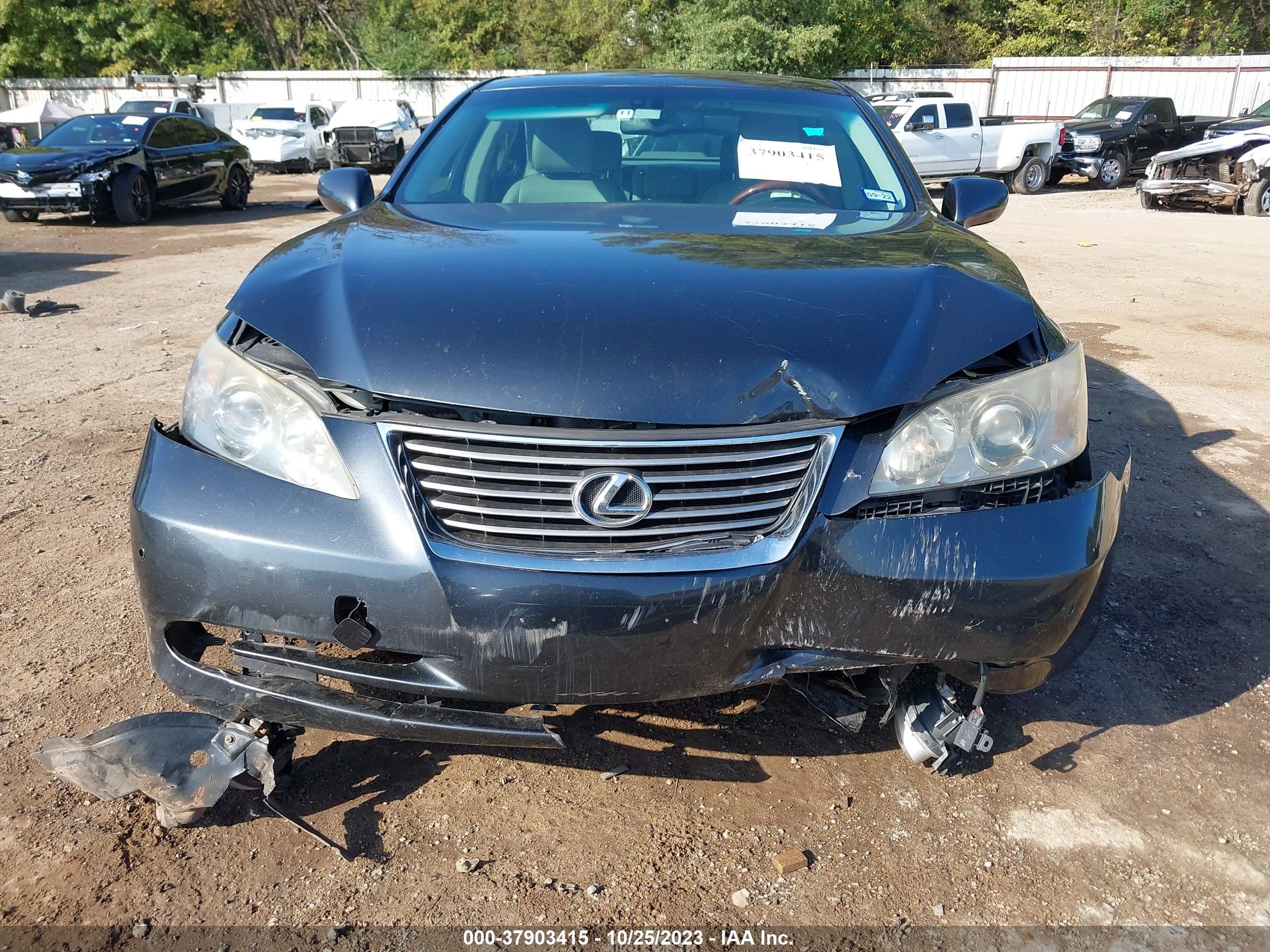 Photo 11 VIN: JTHBJ46G392329616 - LEXUS ES 