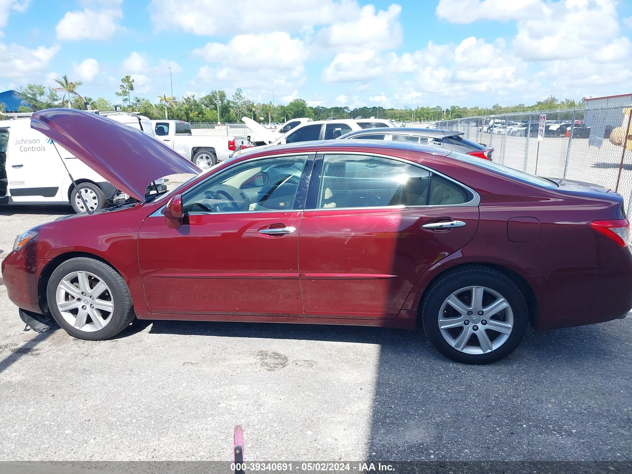 Photo 13 VIN: JTHBJ46G472039852 - LEXUS ES 