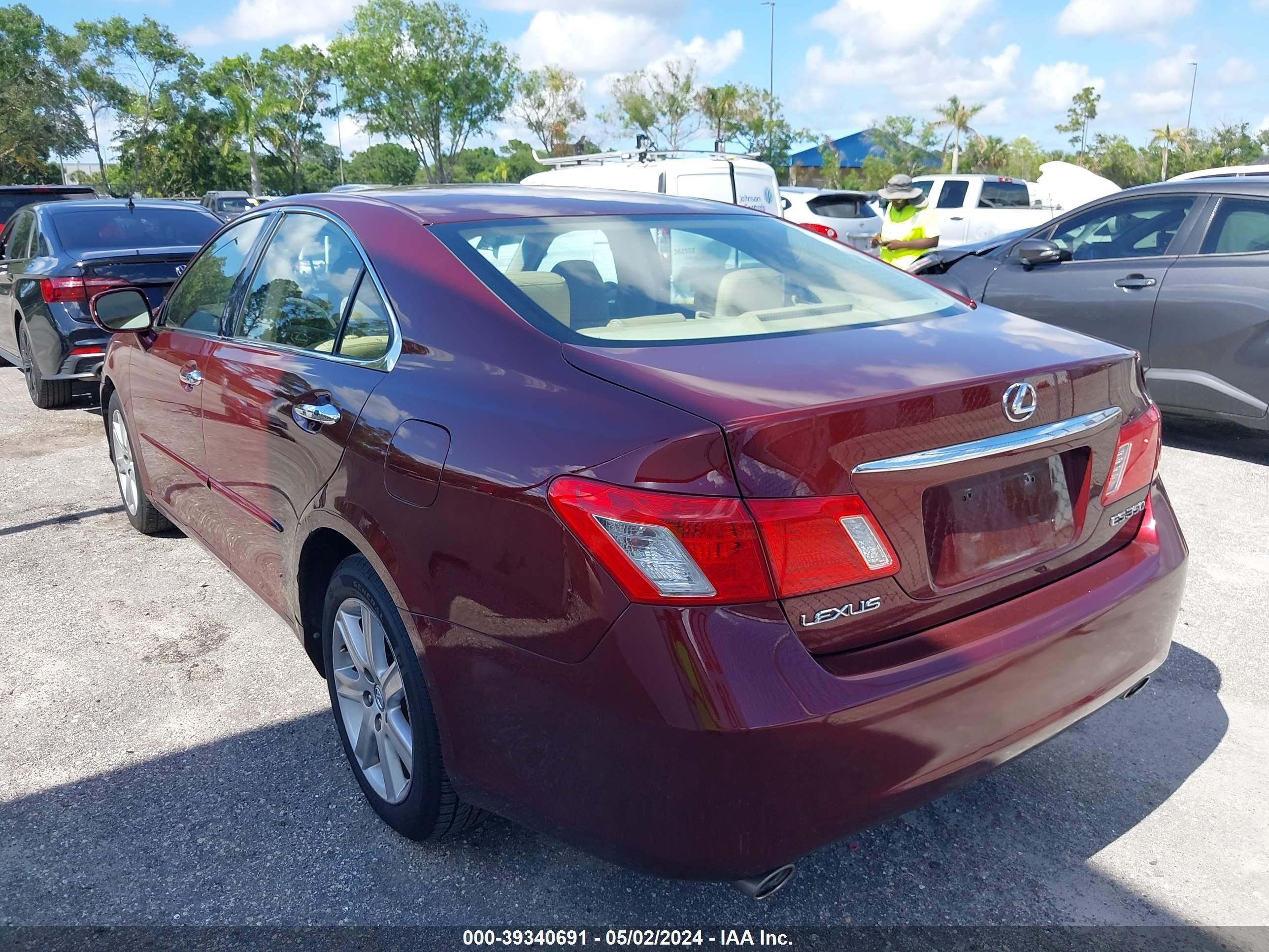 Photo 2 VIN: JTHBJ46G472039852 - LEXUS ES 