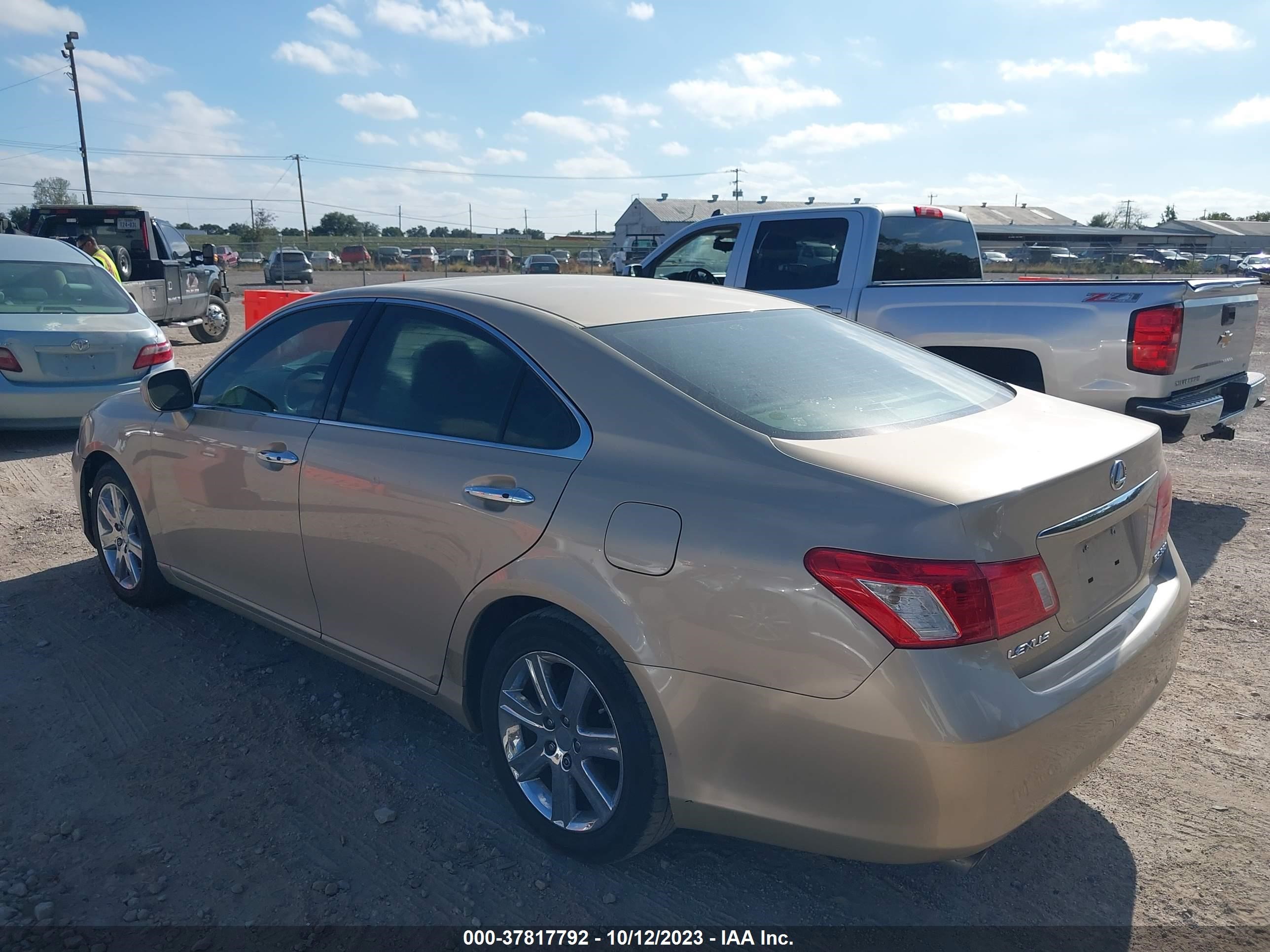 Photo 2 VIN: JTHBJ46G472042606 - LEXUS ES 