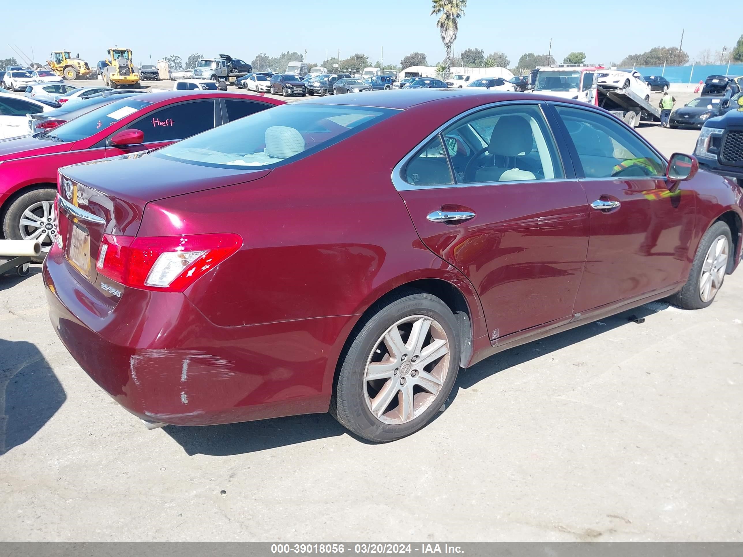 Photo 3 VIN: JTHBJ46G472057526 - LEXUS ES 