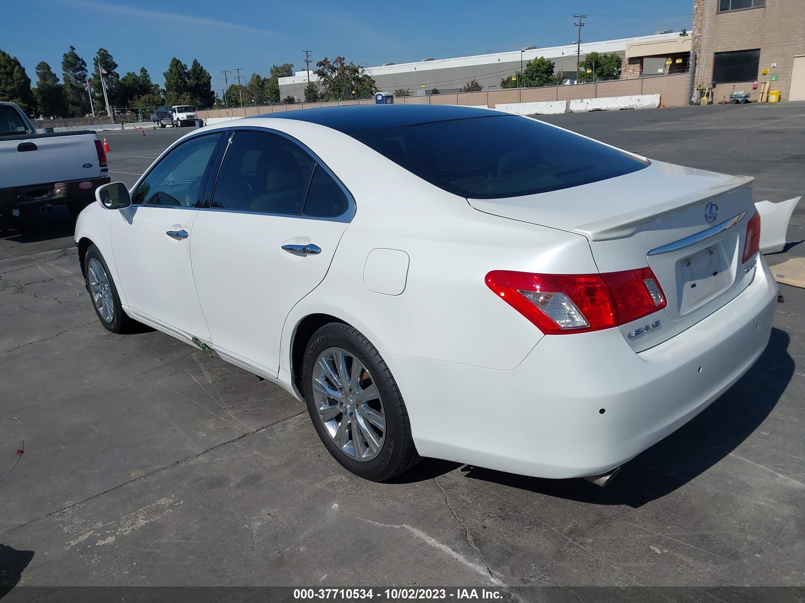 Photo 2 VIN: JTHBJ46G472102710 - LEXUS ES 