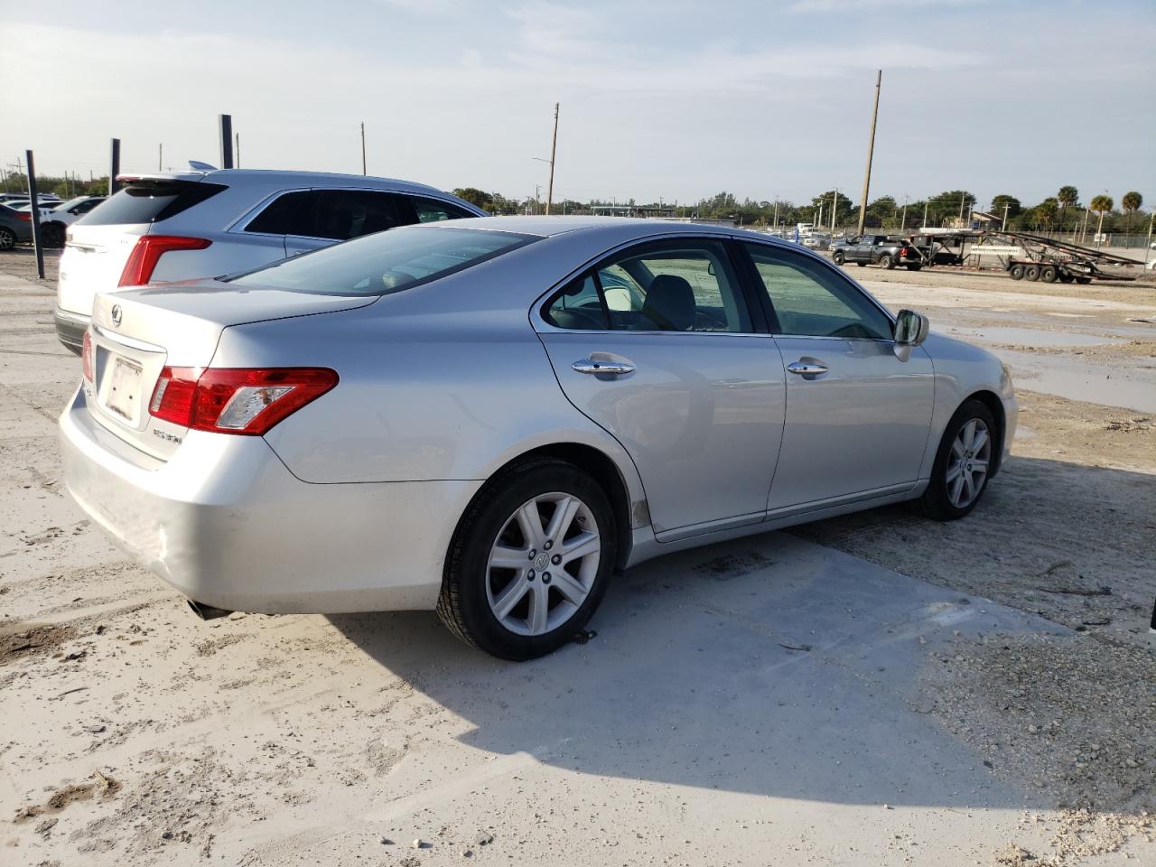 Photo 2 VIN: JTHBJ46G472135450 - LEXUS ES 