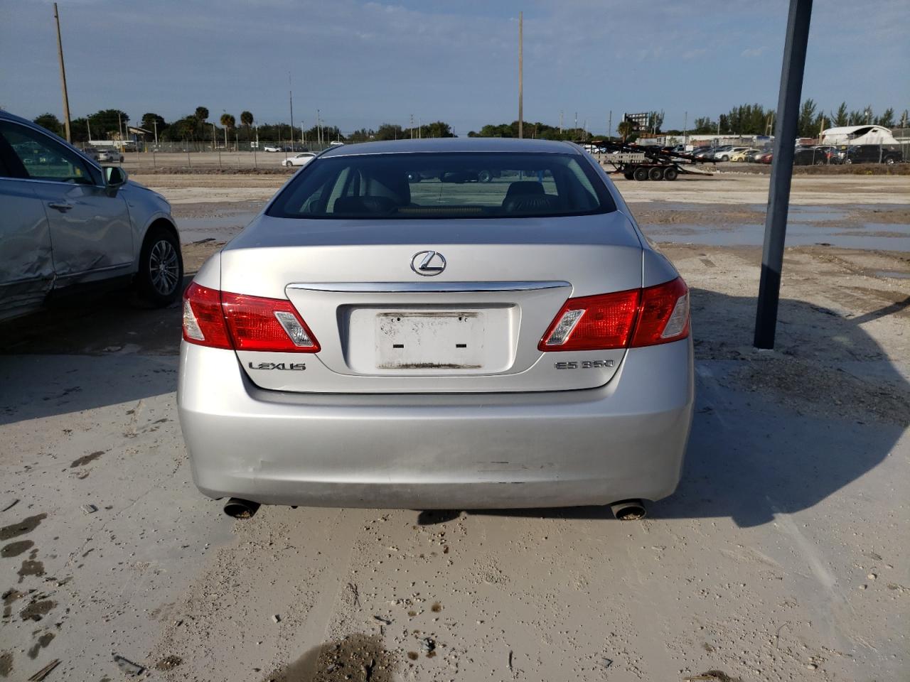 Photo 5 VIN: JTHBJ46G472135450 - LEXUS ES 